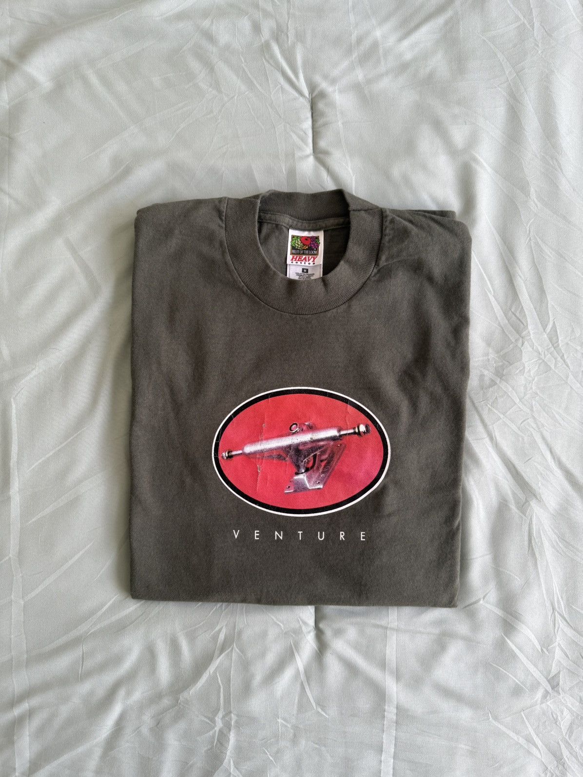 Fruit Of The Loom × Vintage Vintage Venture Trucks Skate Tee 1990s size medium Size US M / EU 48-50 / 2 - 4 Thumbnail