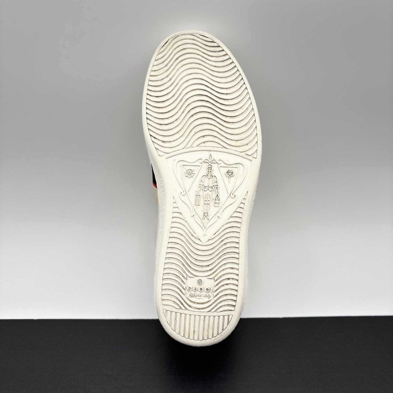 Gucci Gucci Ace Gucci Stripe ‘ White, Red ‘ | GREAT CONDITION! Size US 8 / EU 41 - 17 Thumbnail