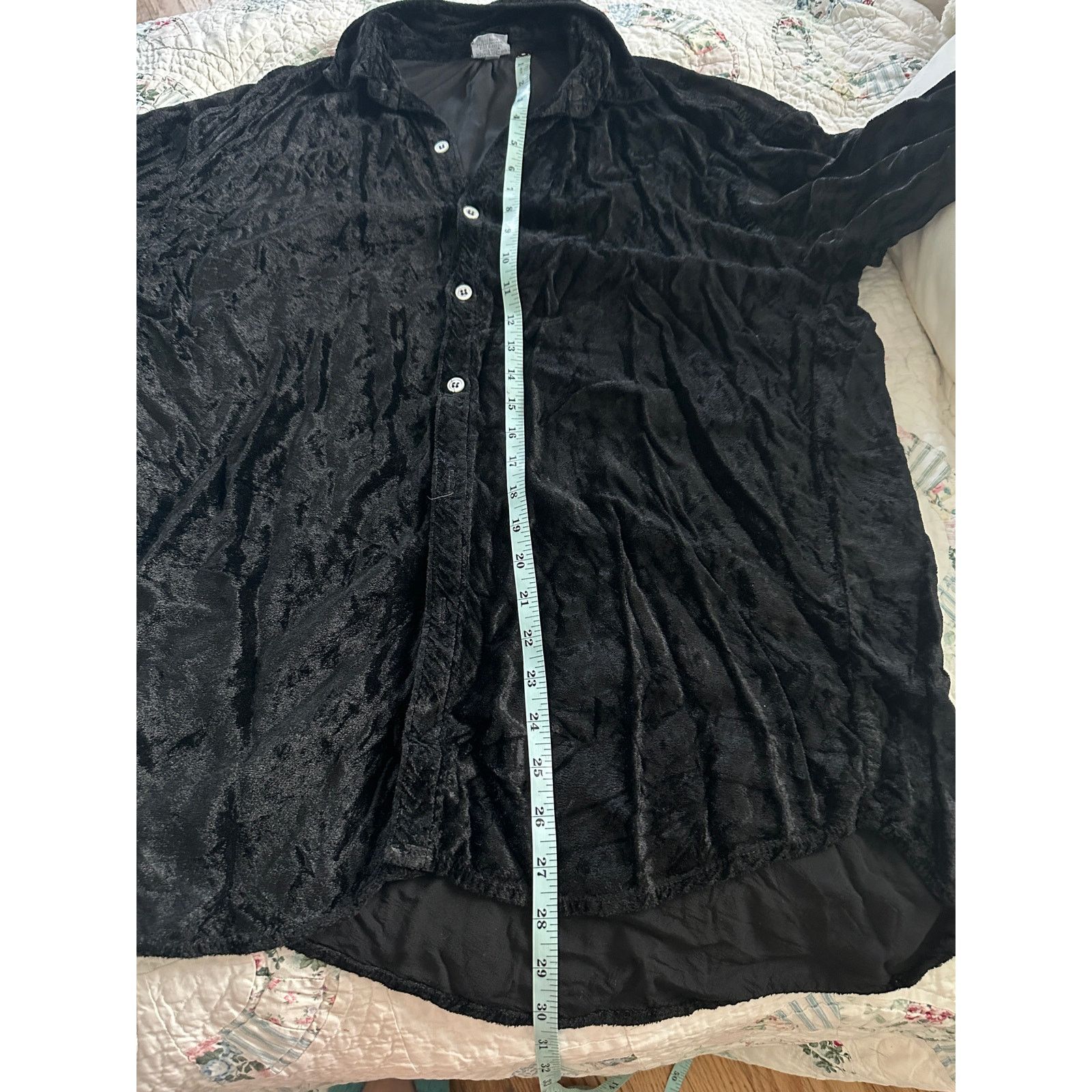 CP Shades 90s CP SHADES BLACK CRUSHED VELVET BUTTON DOWN SHIRT BLOUSE Size M / US 6-8 / IT 42-44 - 5 Thumbnail