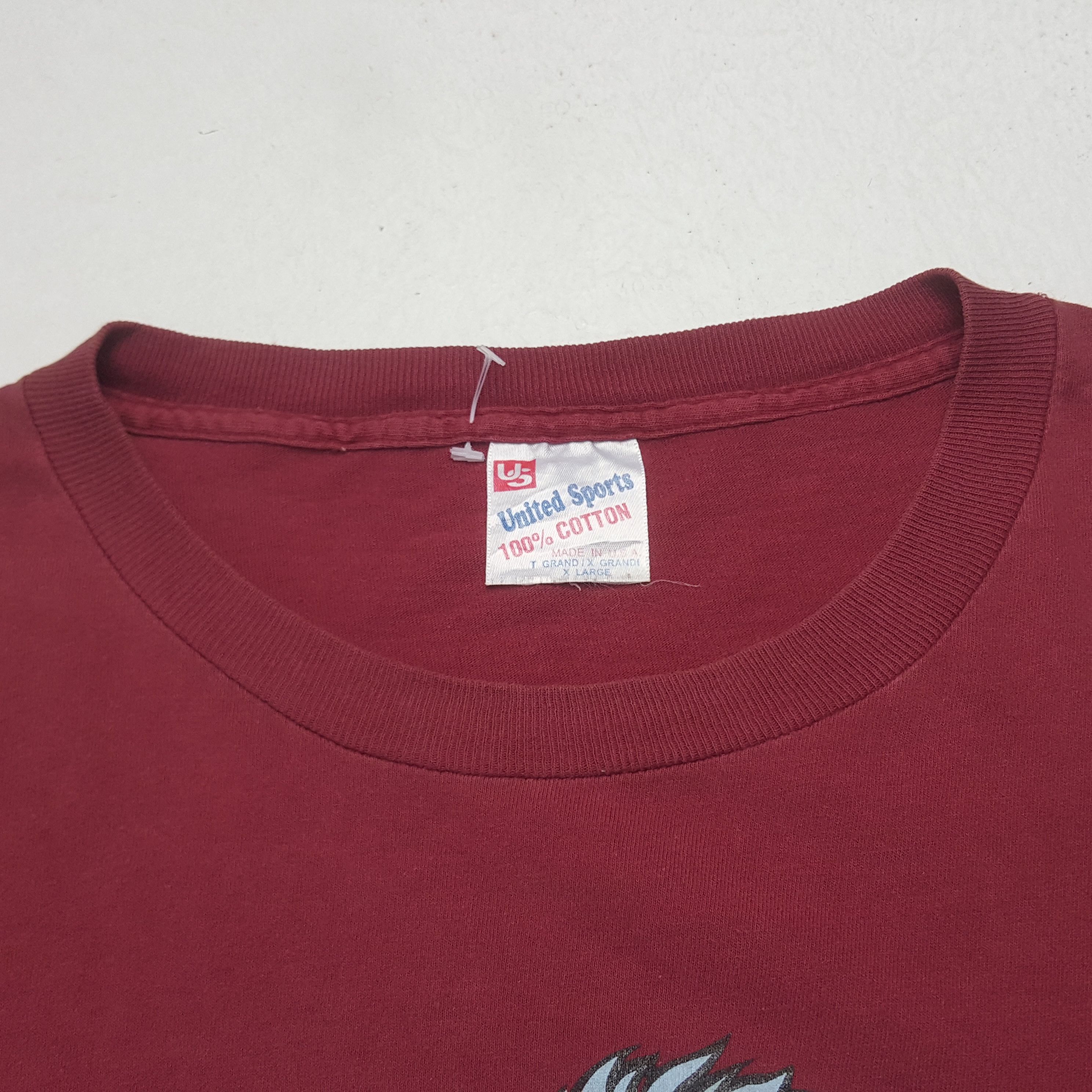 Vintage Vintage Blue Mohawk Skulls American Skateboard Tshirt 32 Size US XL / EU 56 / 4 - 4 Thumbnail