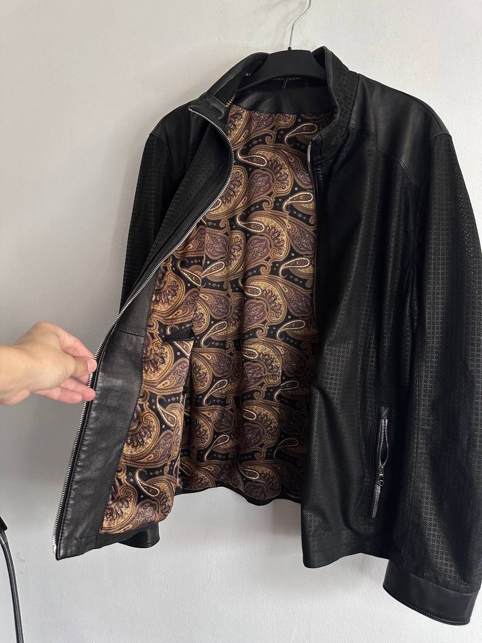 Other Latini Luxury Black Leather Jacket Paisley Silk Lining Size US XL / EU 56 / 4 - 11 Thumbnail