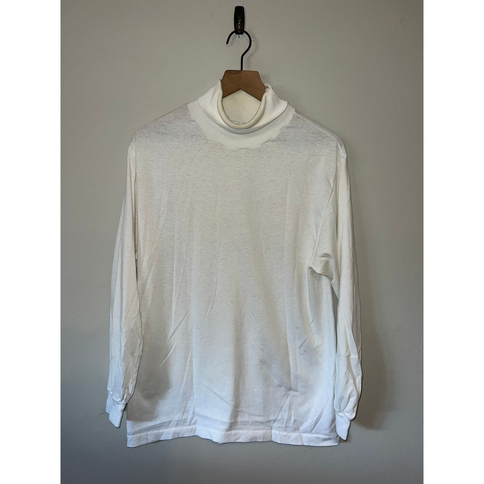 Vintage Vintage White Mockneck Shirt Sunbelt Sportswear Tee Large Size US L / EU 52-54 / 3 - 1 Thumbnail
