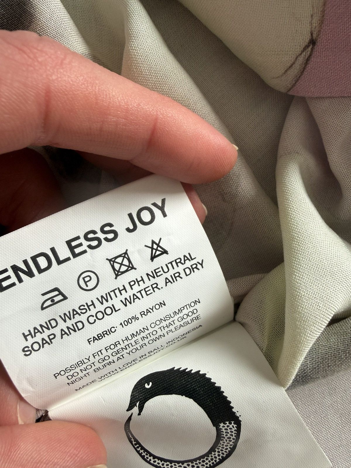 Endless Joy endless joy pink rayon button-up ss shirt Size US L / EU 52-54 / 3 - 7 Thumbnail