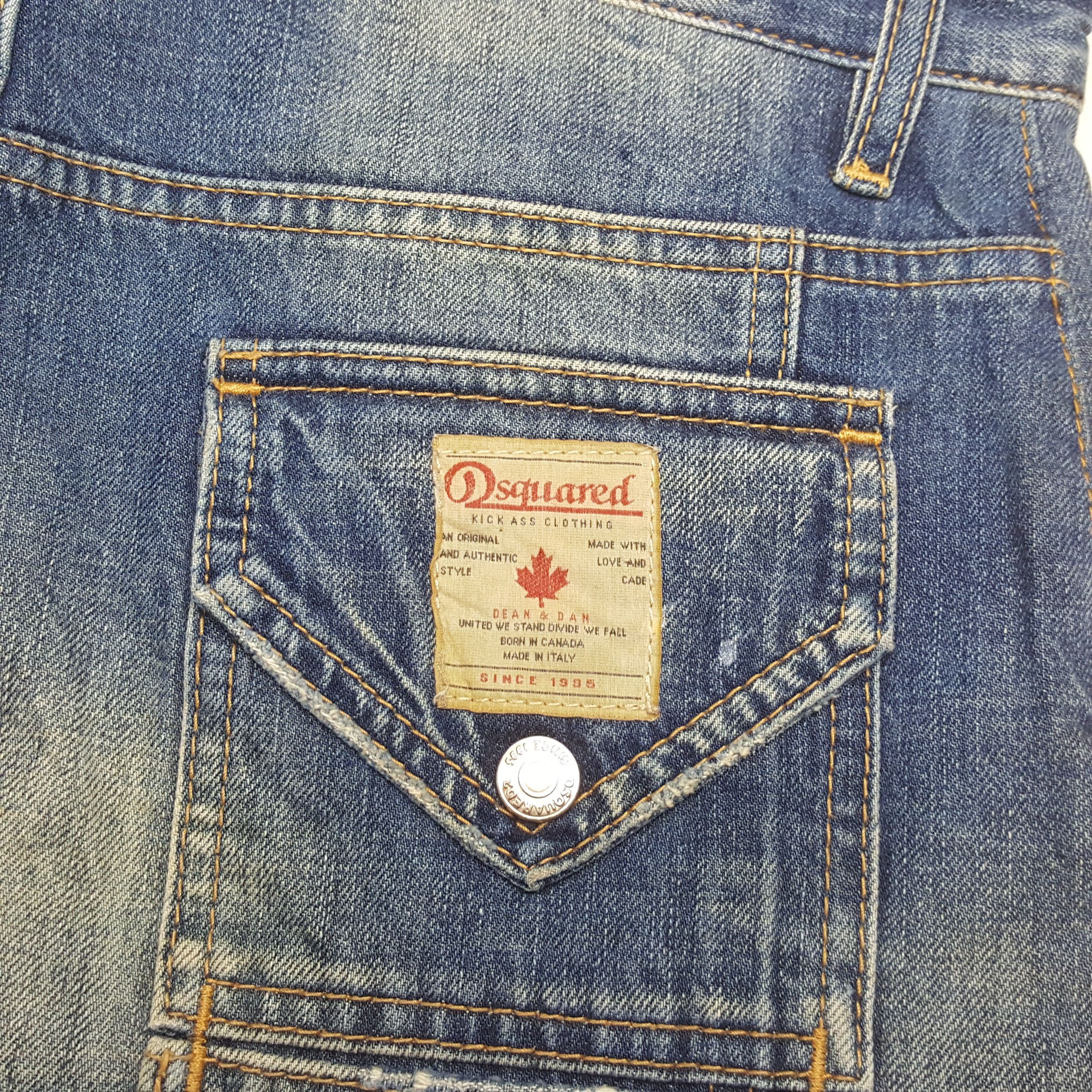 Vintage Dsquared2 Italian Brand Distressed Jeans RR10
