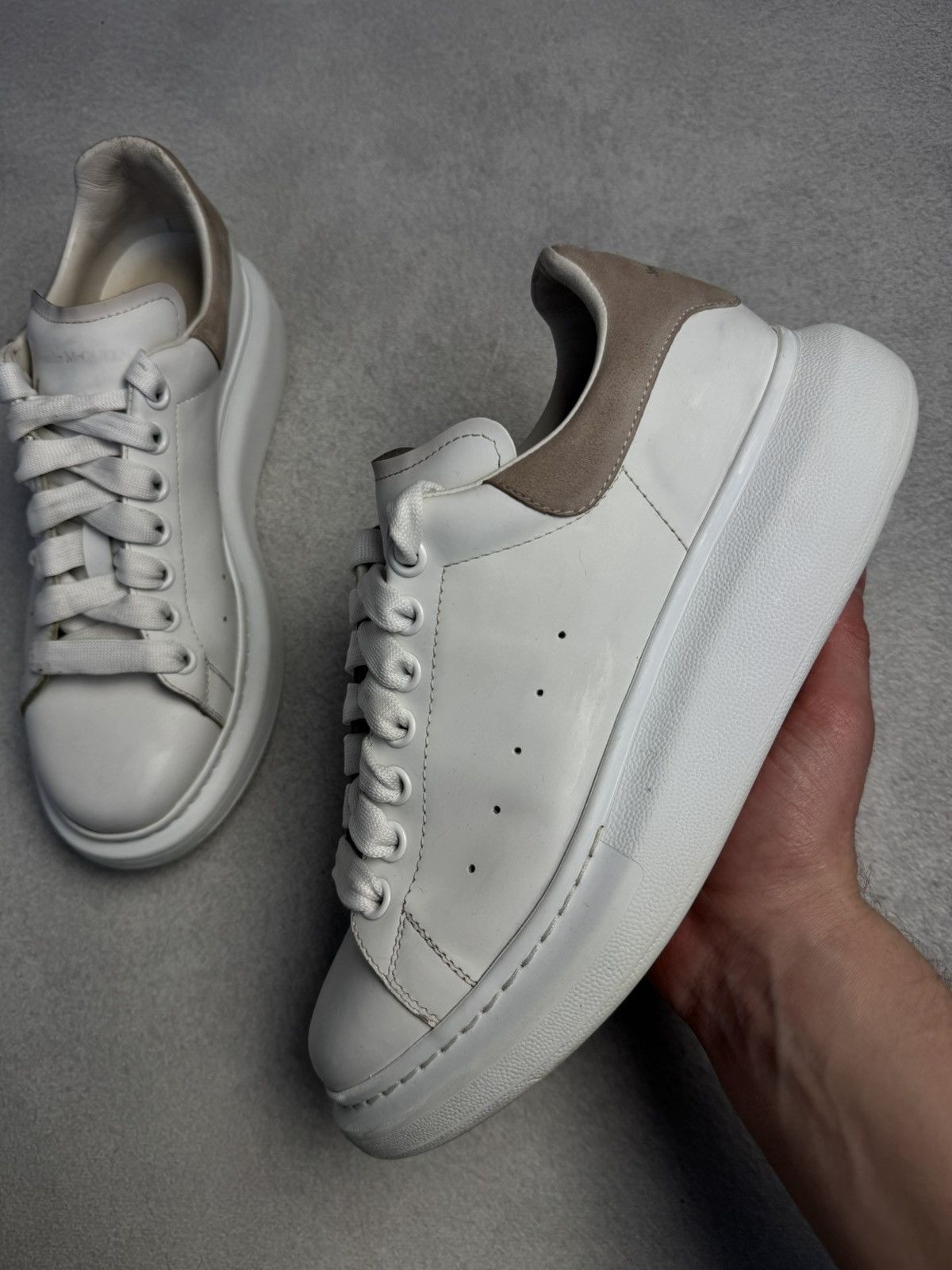 Alexander McQueen Alexander McQueen Oversized Leather Sneakers White size41 Size US 8 / EU 41 - 9 Thumbnail