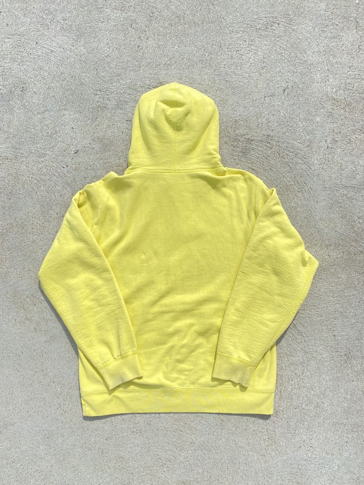 Supreme Vintage Supreme Embossed Logo Hoodie Size US L / EU 52-54 / 3 - 3 Thumbnail