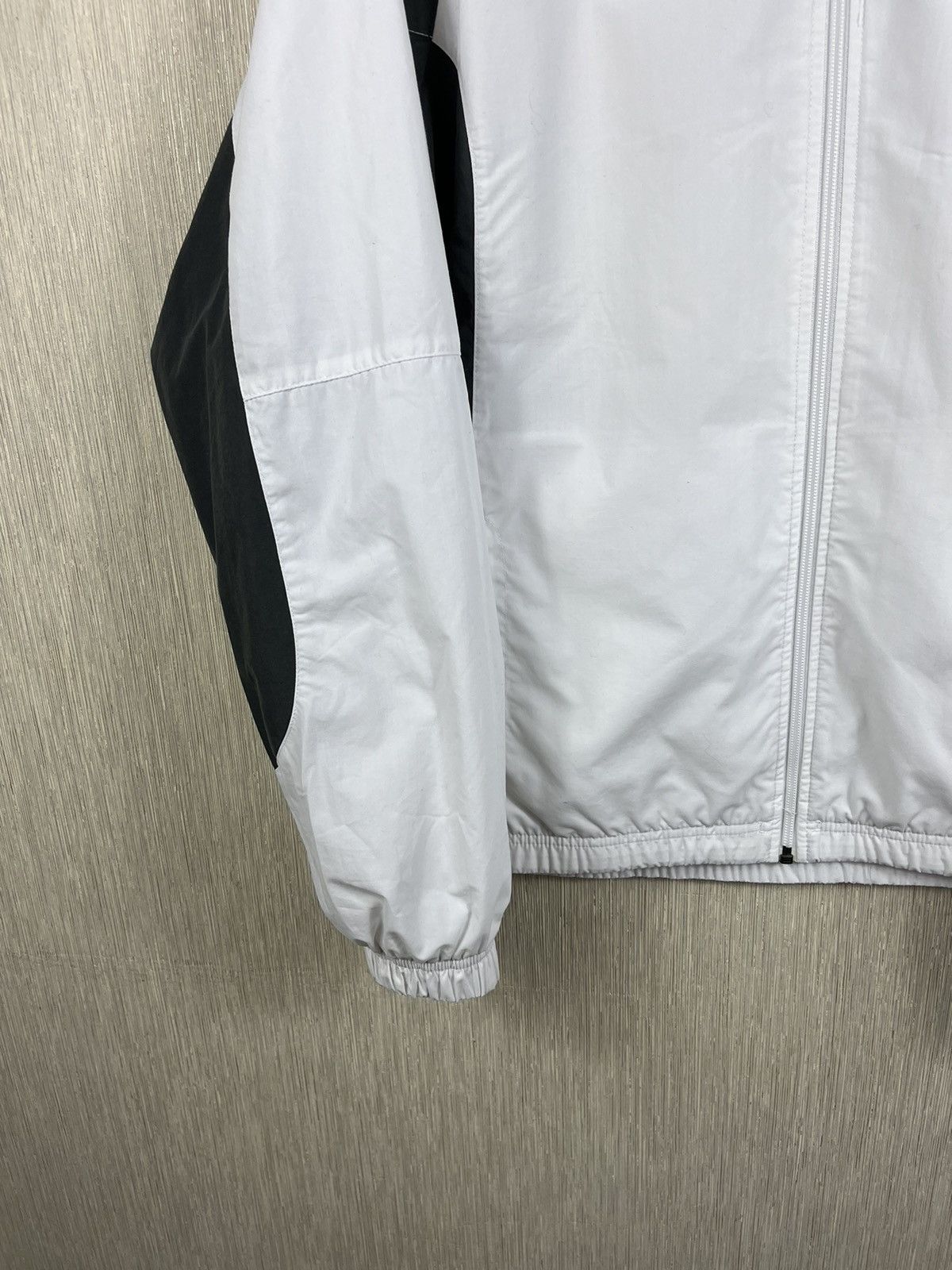 Nike × Vintage Vintage Nike athletic dept y2k nylon windbreaker jacket Size US L / EU 52-54 / 3 - 7 Thumbnail