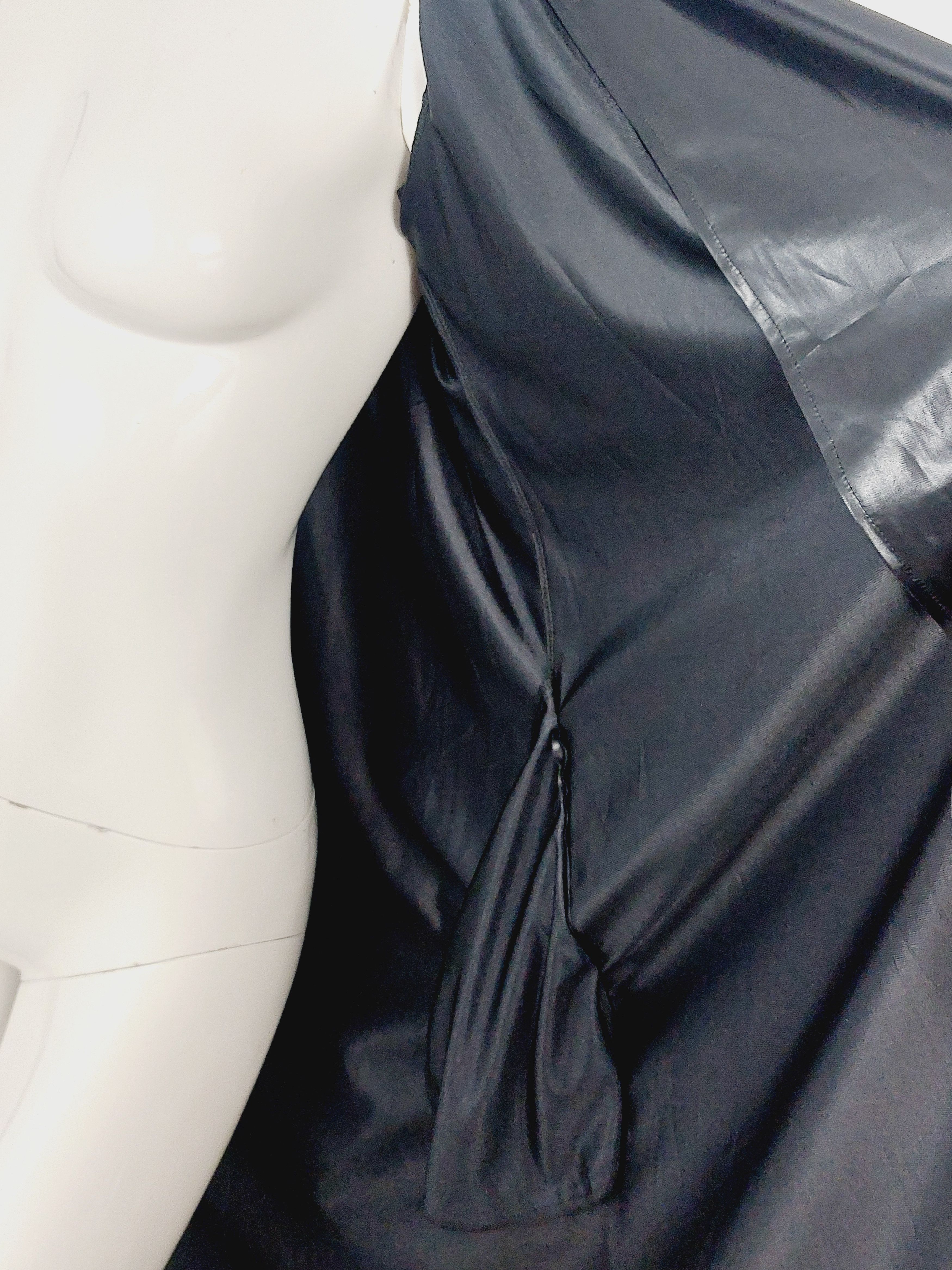 Yohji Yamamoto Vintage Yohji Yamamoto Black Shiny Cape Japan Coat Size US XS / EU 42 / 0 - 9 Thumbnail