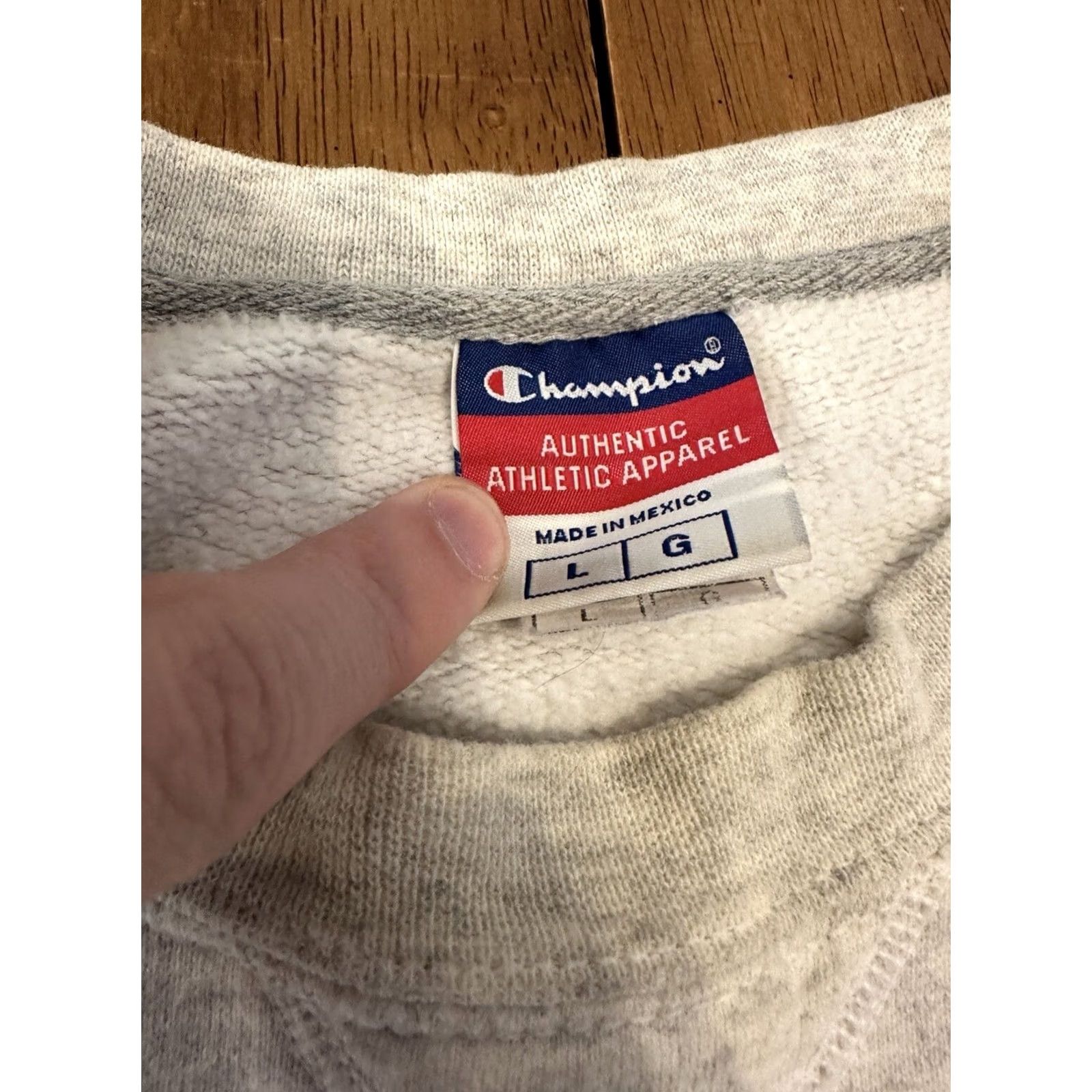 Champion VINTAGE Champion Ellen Degeneres Show Sweatshirt Large Gray Y2K Mens Size US L / EU 52-54 / 3 - 4 Thumbnail