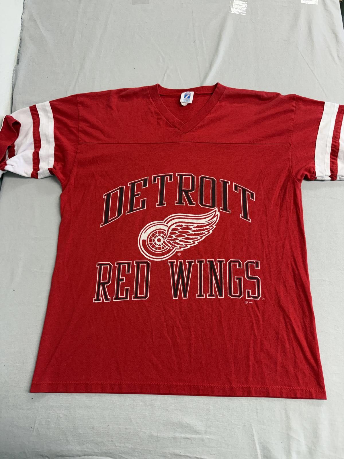 Logo 7 Vintage Detroit Red Wings T-shirt Jersey 1990s Logo 7 - XL Size US XL / EU 56 / 4 - 1 Thumbnail