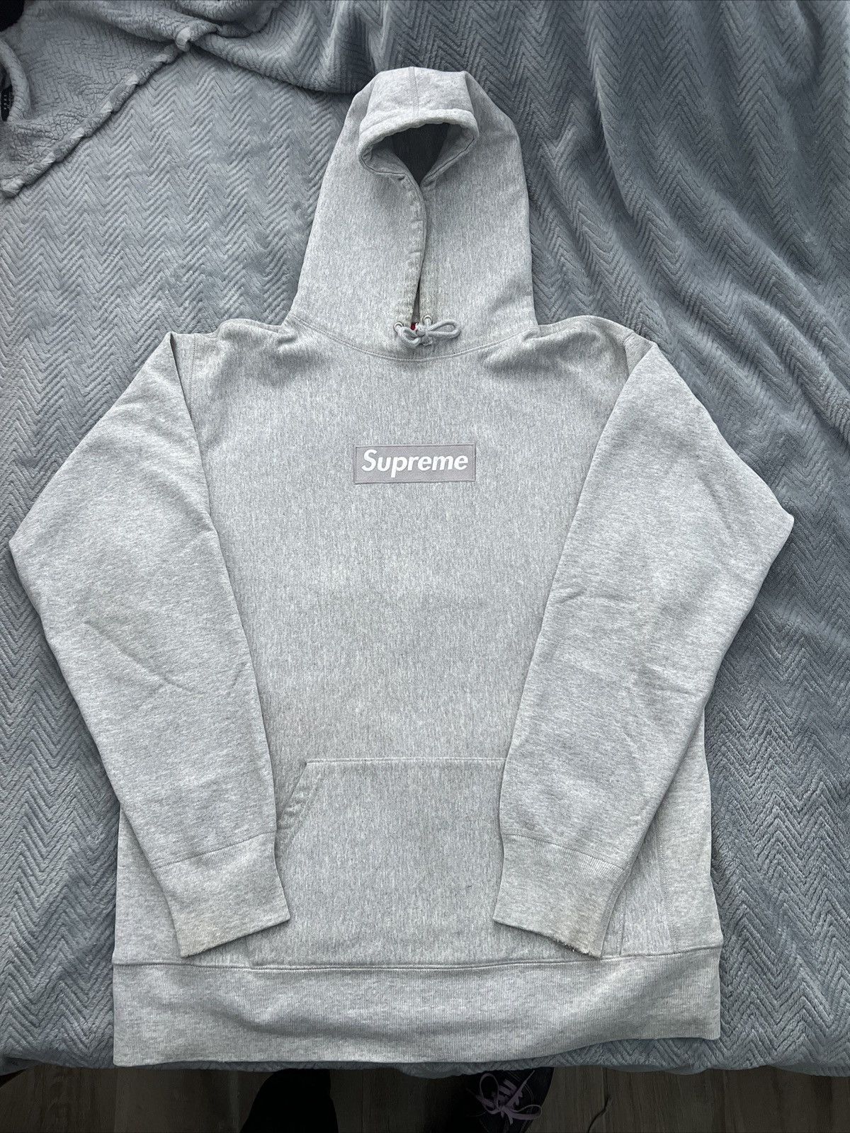 Vintage supreme box hot sale logo hoodie