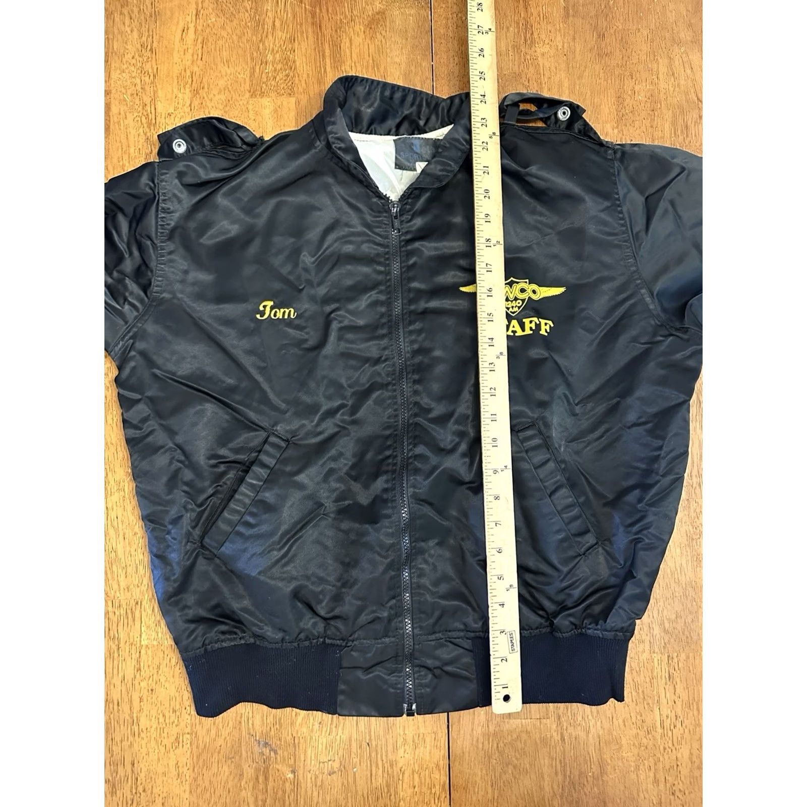 Vintage VINTAGE Bomber Jacket AM Radio Station Sayin Waterbury Air Force 80s Medium Mens Black Swingster Nylon Satin Size US M / EU 48-50 / 2 - 8 Thumbnail