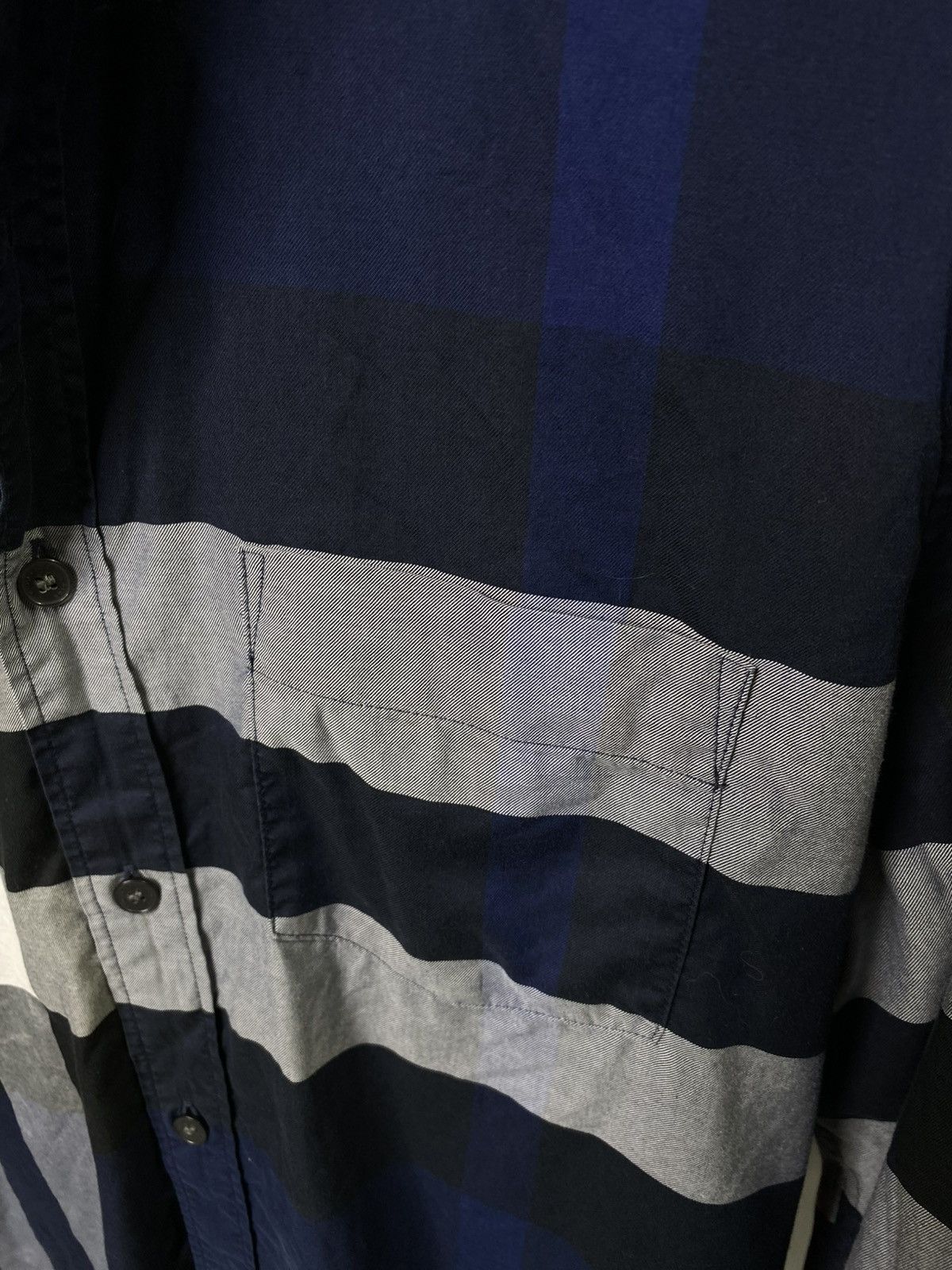 Burberry Check Button Up Men’s T-Shirt Preowned Size Medium