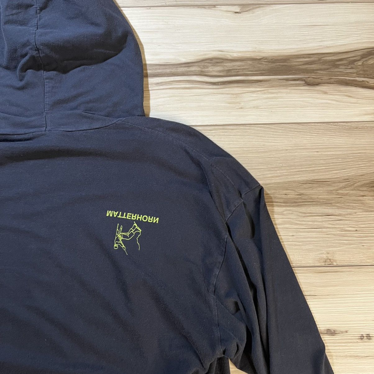 Vetements Vetements Matterhorn Pullover Hoodie Black Yellow Oversized Size US XS / EU 42 / 0 - 19 Thumbnail