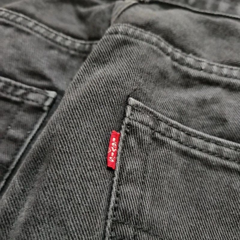 Levi's Vintage Levis 501 Black Jeans Made in USA fits W31 L29 1997 Size US 31 - 7 Thumbnail