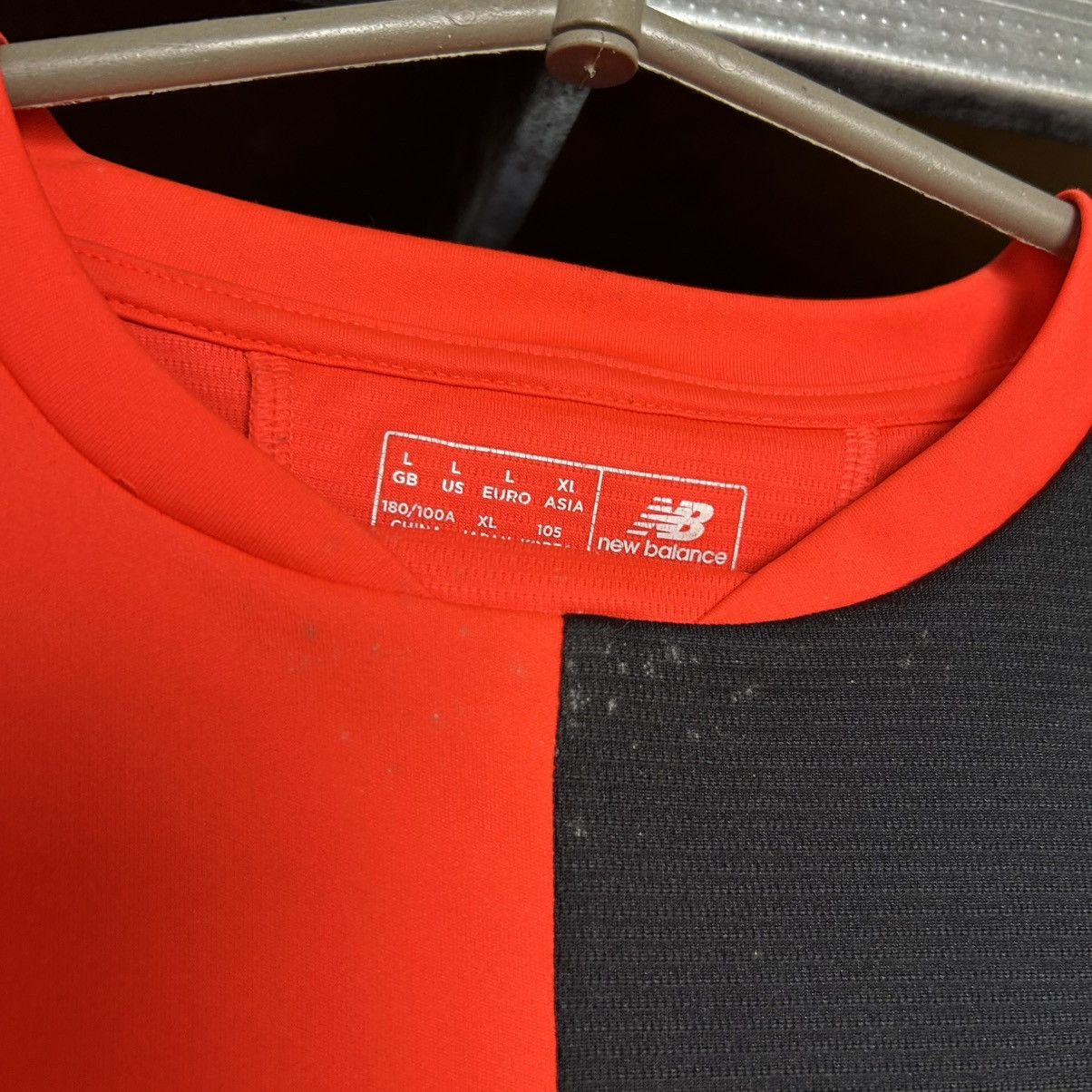 New Balance Mens New Balance Liverpool training soccer jersey Size US L / EU 52-54 / 3 - 7 Thumbnail
