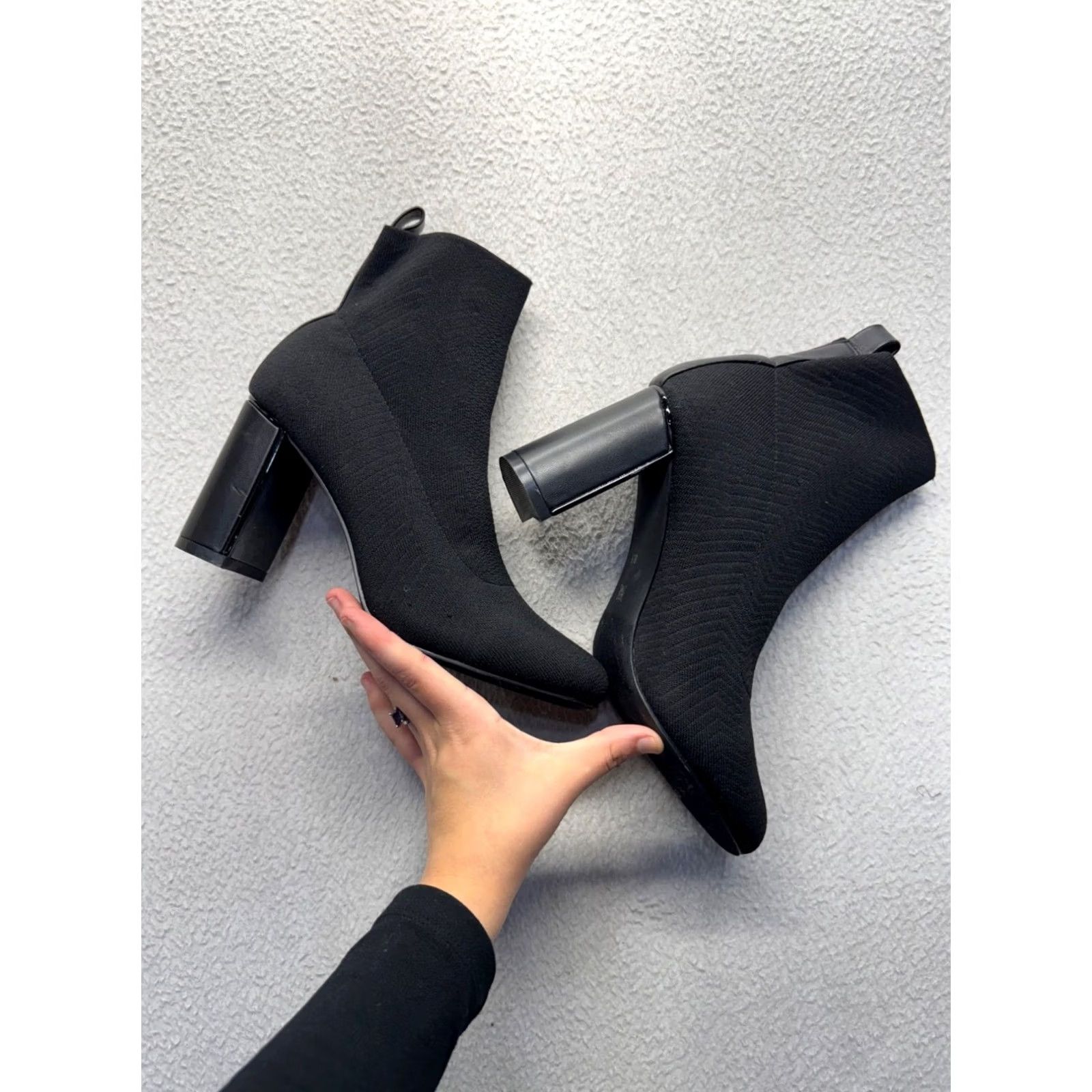 BCBGeneration BCBGeneration Black Knit Ankle Boots Block Heels Size 8.5 Womens Size US 9 / IT 39 - 5 Thumbnail
