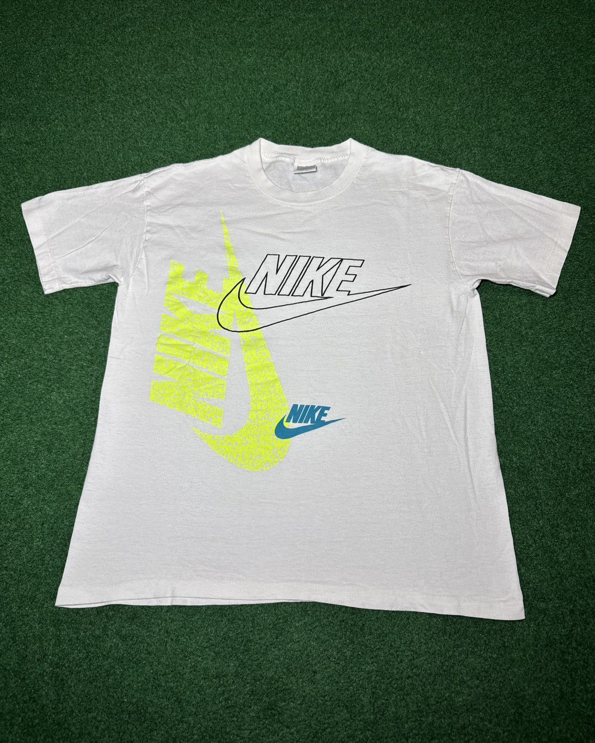 Nike Nike Vintage Big Logo Swoosh 80s 90s Medium Hip Hop T Shirt Size US M / EU 48-50 / 2 - 1 Thumbnail