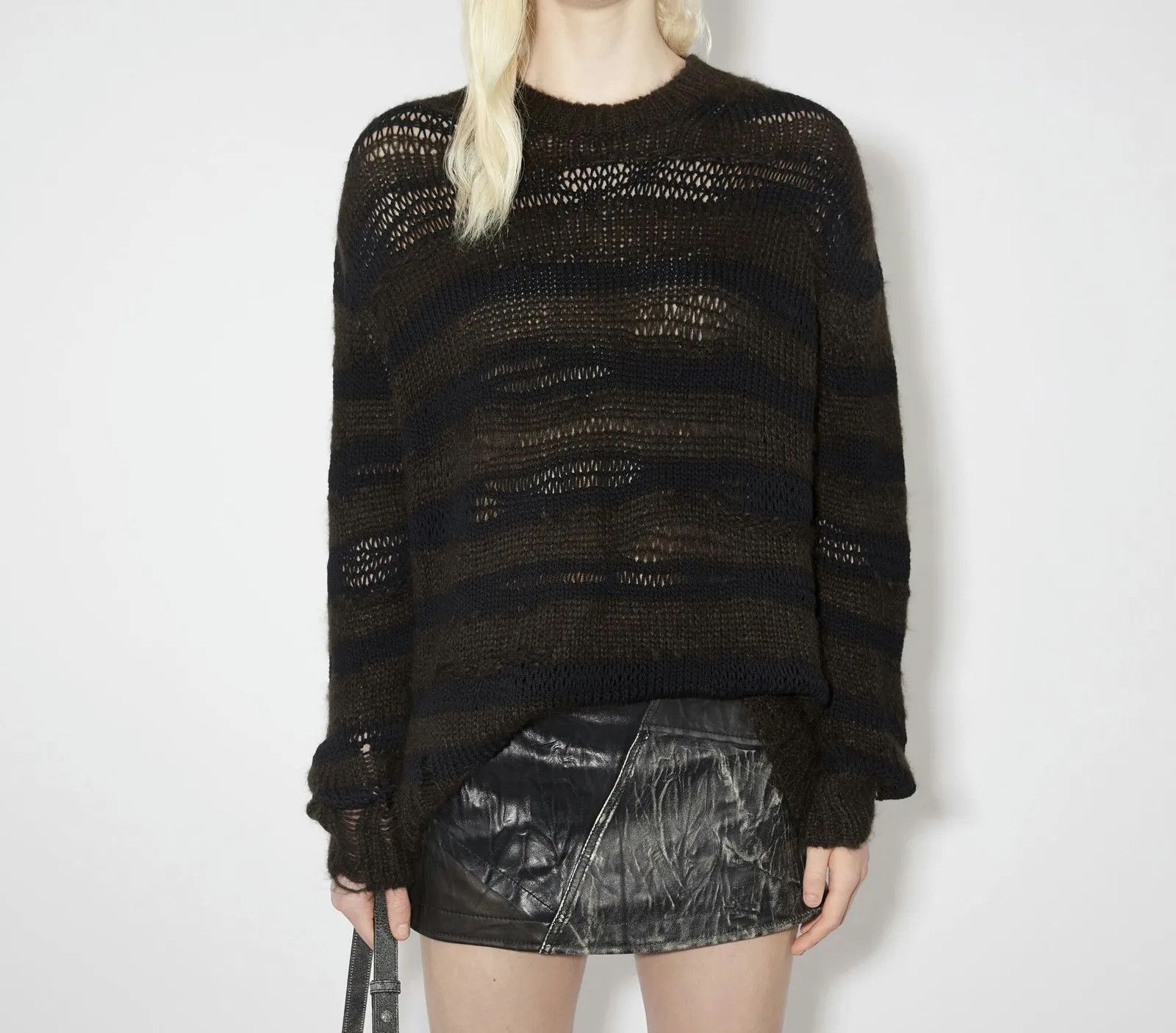 Acne Studios Acne Studios Distressed Sweater Size XXS / US 00 / IT 34 - 1 Thumbnail