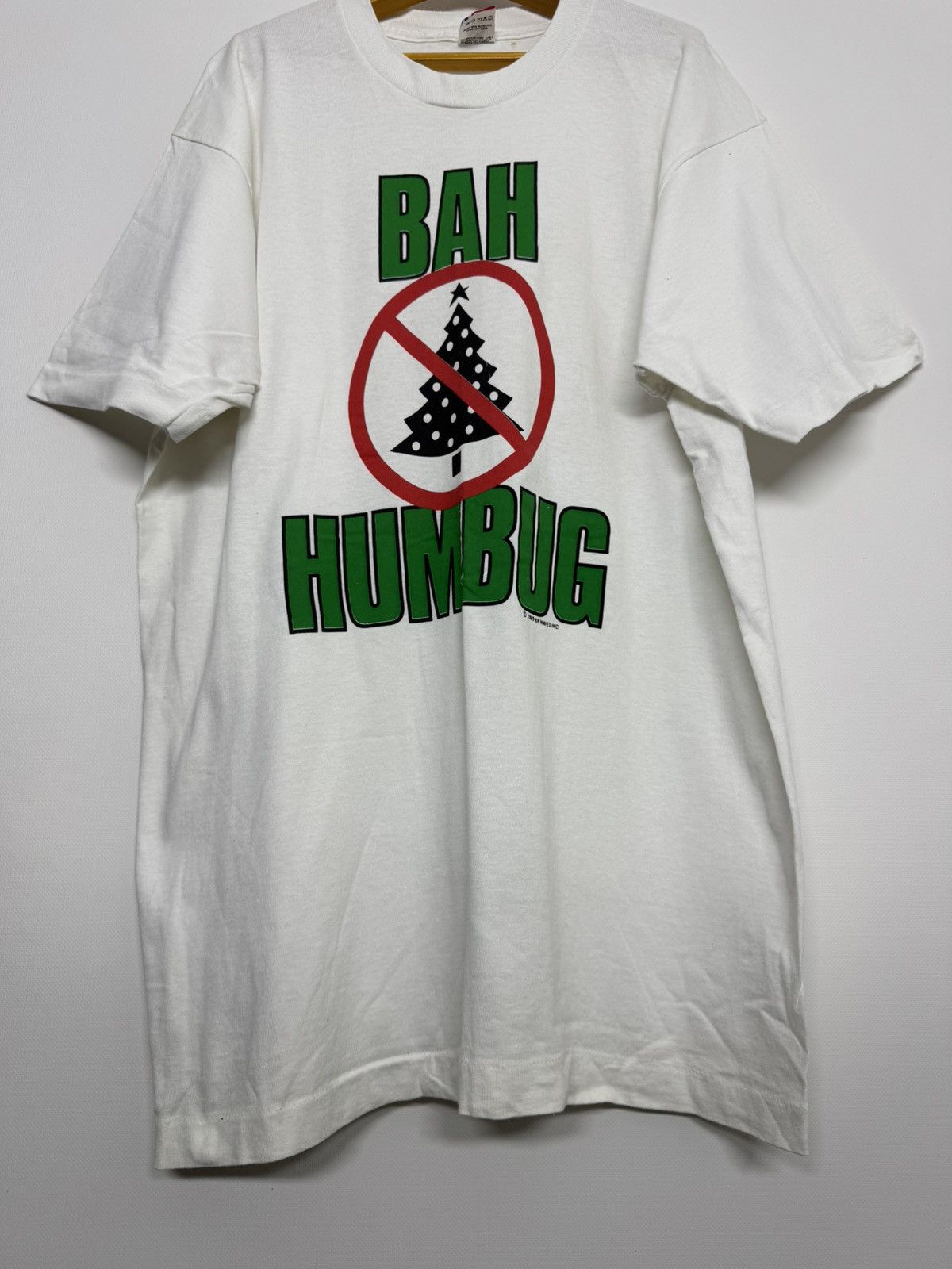 Fruit Of The Loom Bah Humbug No Christmas Vintage Men's T-Shirt Size US XL / EU 56 / 4 - 5 Thumbnail
