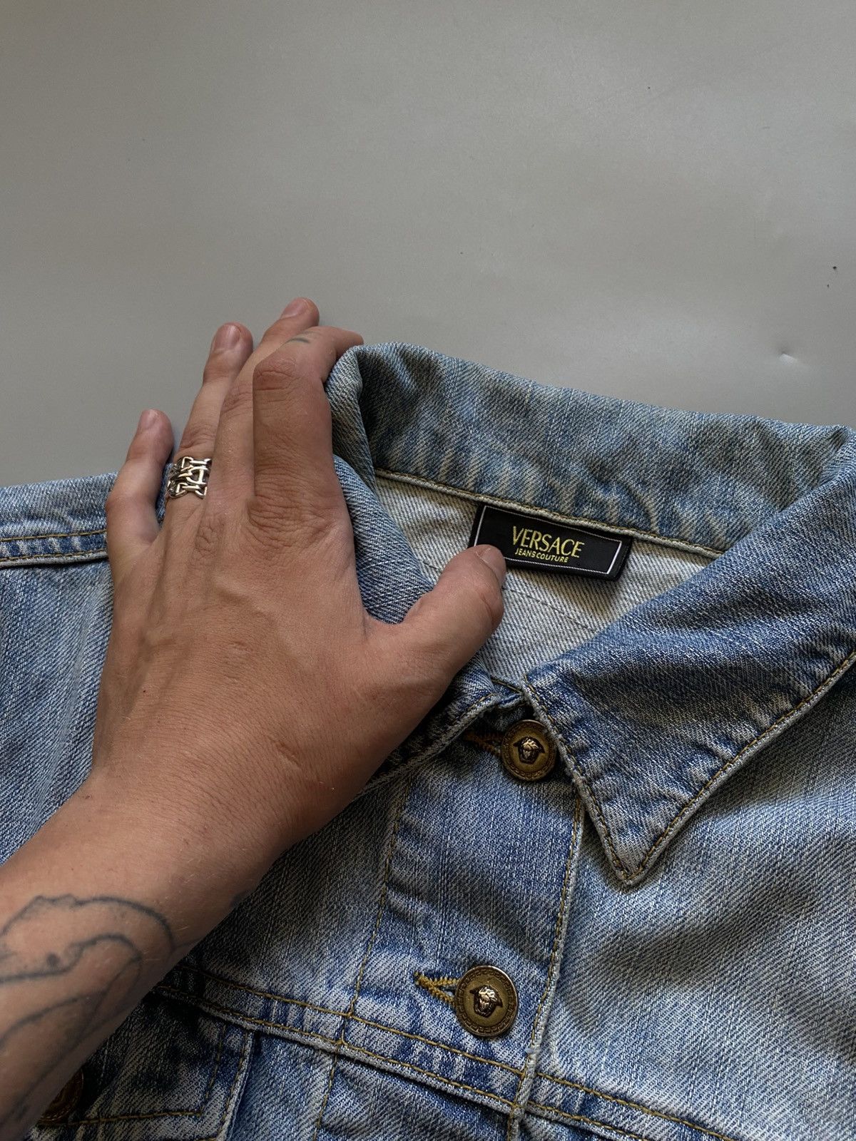 Versace Jeans Couture Versace very rare denim jacket with stripes Size S / US 4 / IT 40 - 4 Thumbnail
