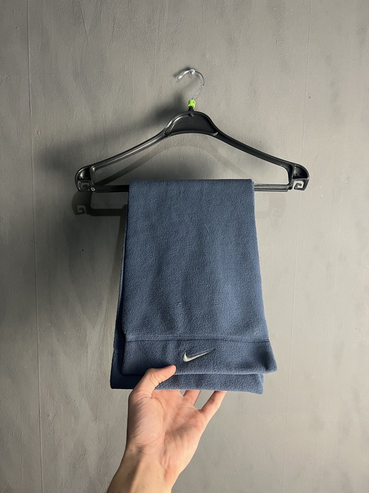 Nike Vintage Nike Y2K Scarf Size ONE SIZE - 1 Thumbnail