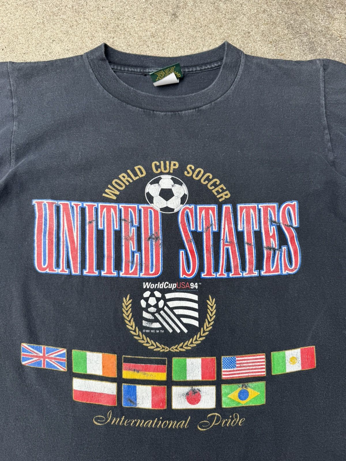 Vintage Vtg 90’s World Cup USA 1994 Faded Black Graphic Tee Boxy S Size US S / EU 44-46 / 1 - 3 Thumbnail