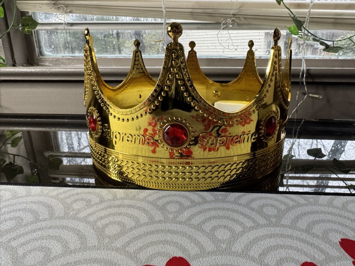 Supreme Supreme Gold Crown Size 40 - 2 Thumbnail