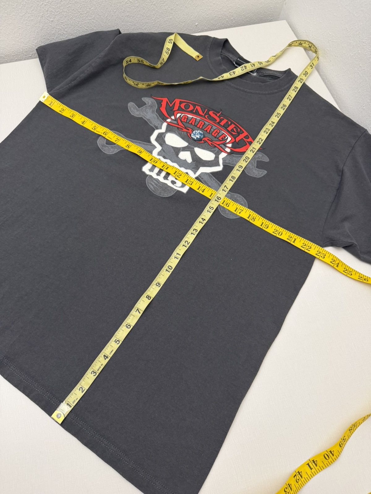Vintage Vintage Y2K 2004 Discovery Channel TV Show Monster Garage XL Size US XL / EU 56 / 4 - 7 Thumbnail