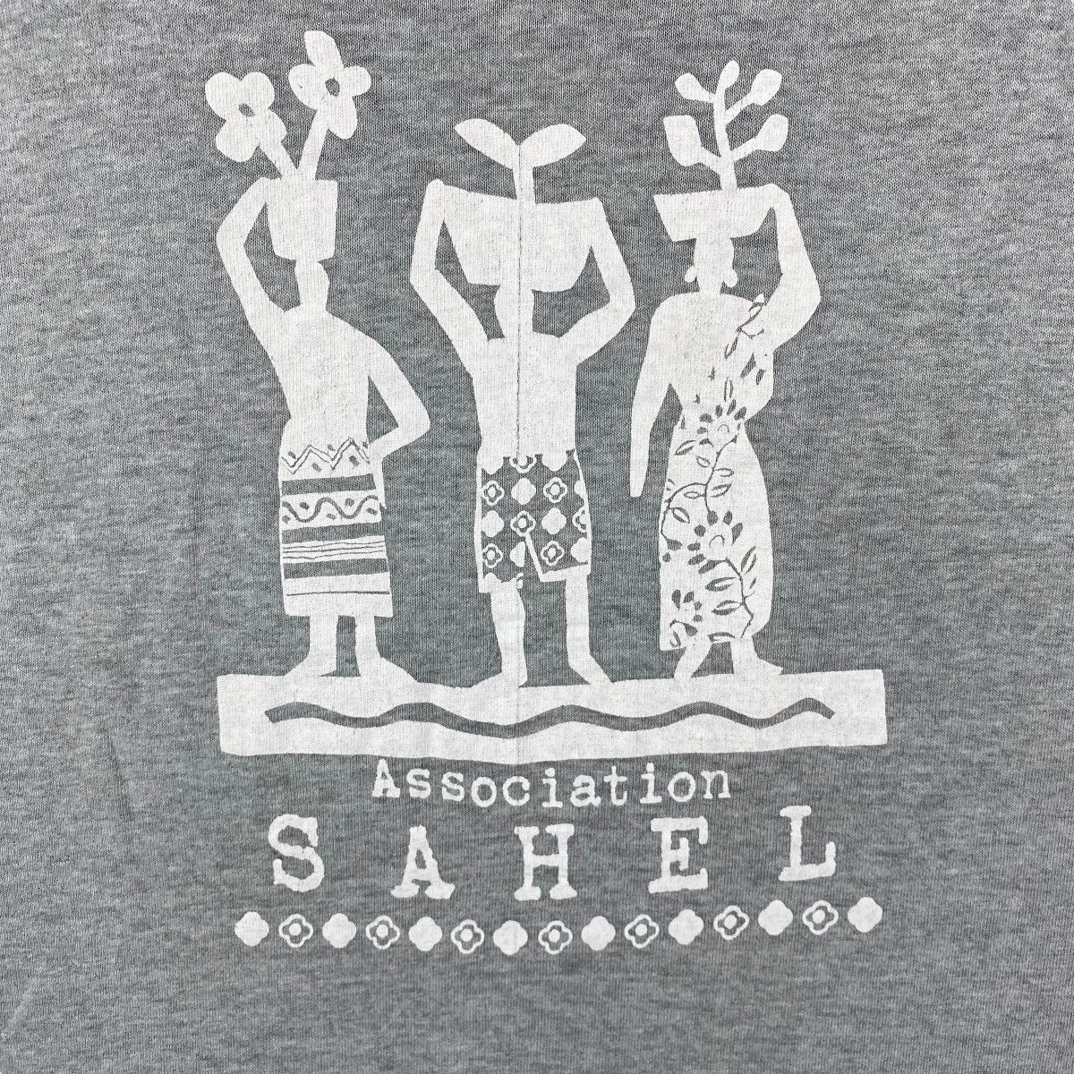 Vintage Vintage Distressed 90's SAHEL ASSOCIATION Graphic Tee Shirt Size US L / EU 52-54 / 3 - 2 Thumbnail