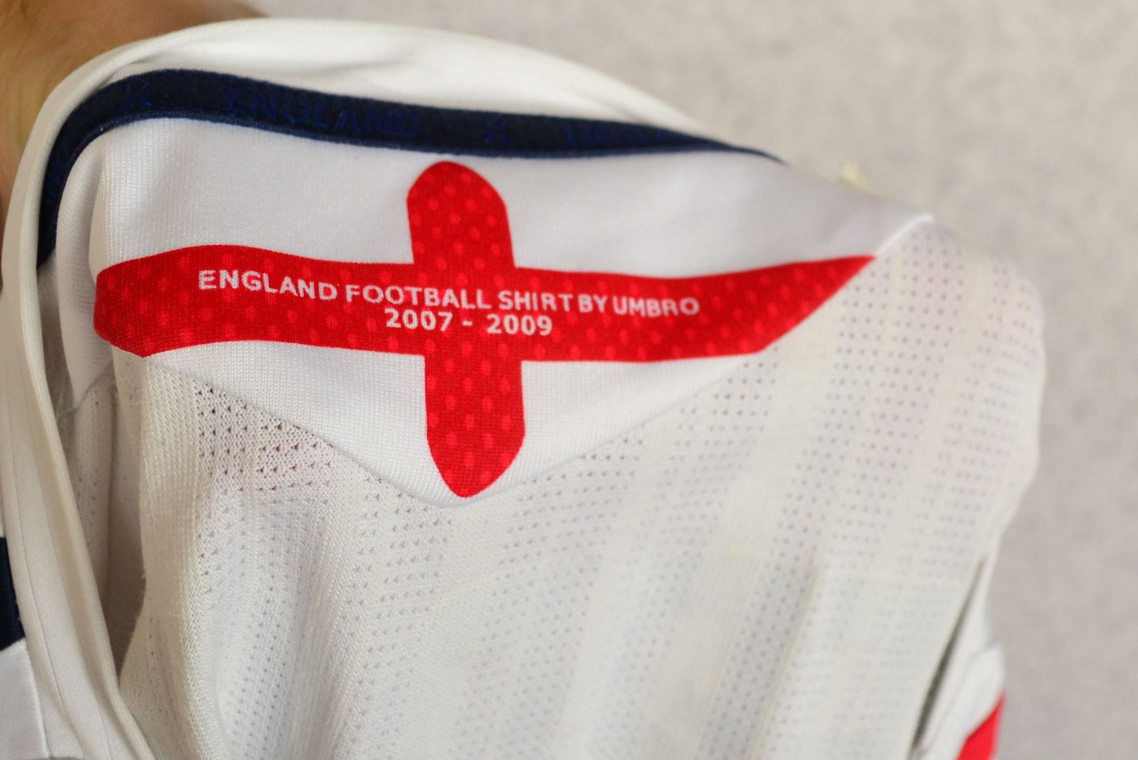 Umbro England National Team Home 2007-2009 Steven Gerrard #4 Umbro Size US M / EU 48-50 / 2 - 9 Thumbnail