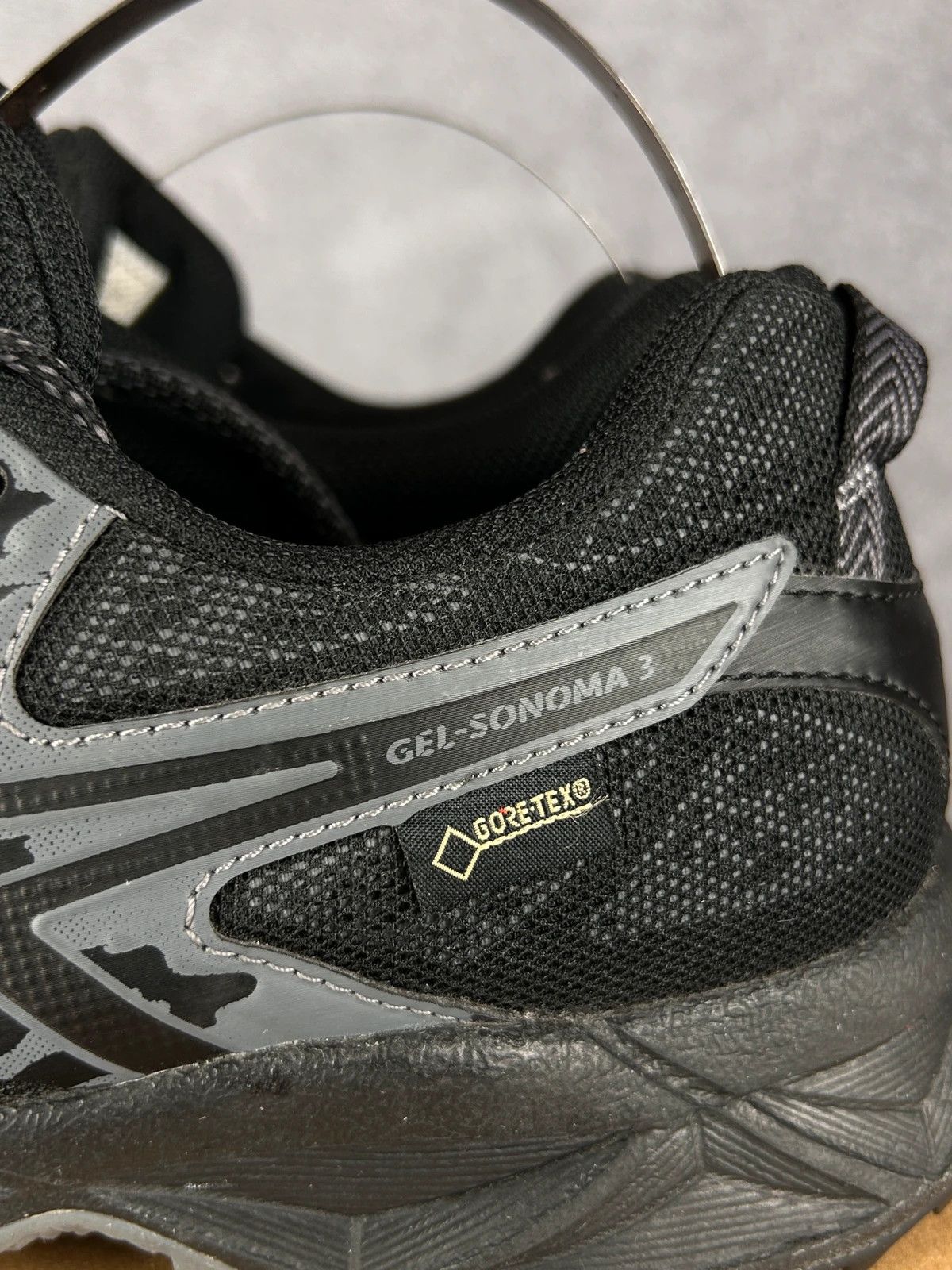 Asics Asics Gel-Sonoma 3 Gore-Tex black trekking sneakers Size US 7 / IT 37 - 3 Thumbnail