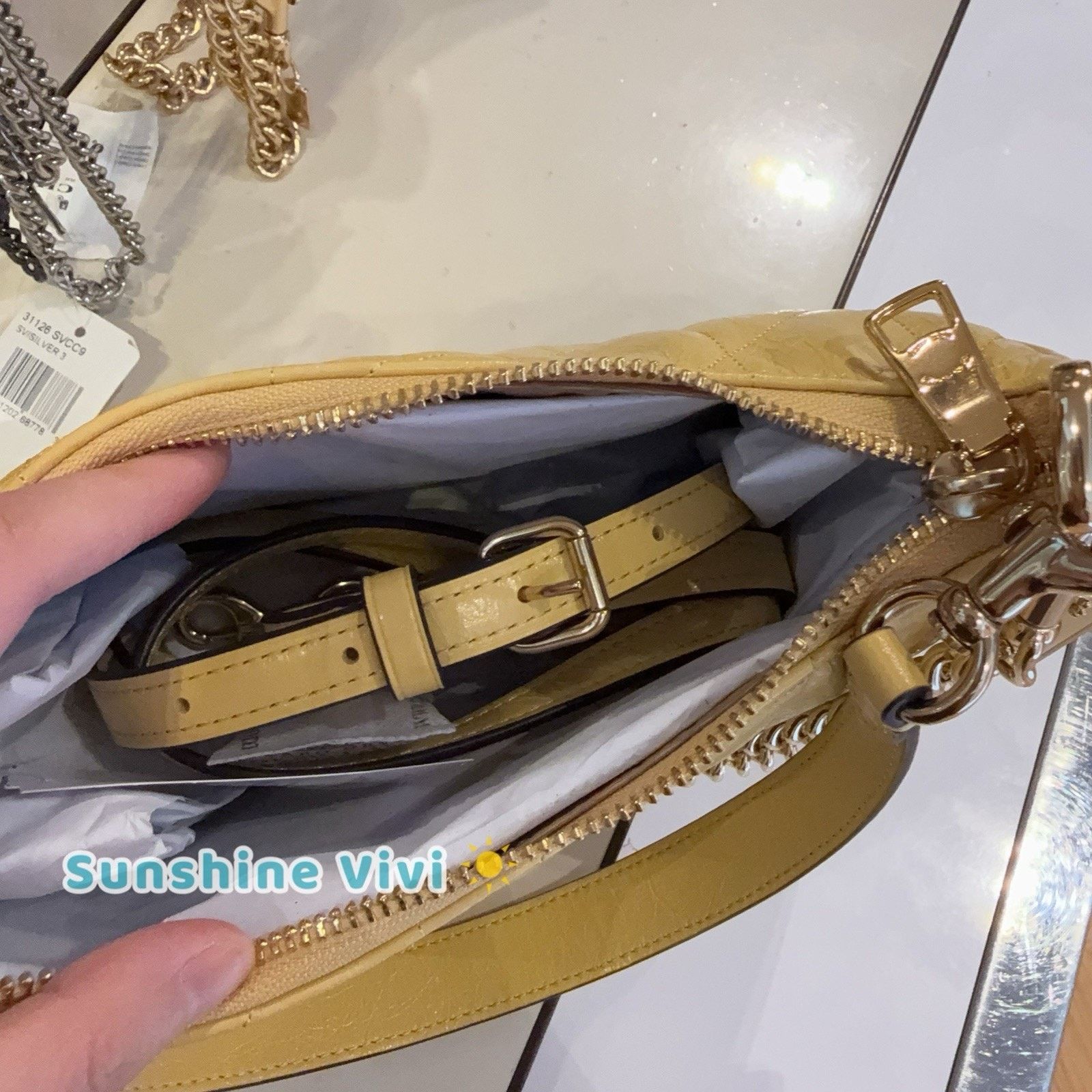 Coach NWT Coach CDY83 Teri Shoulder Bag leather Gold/Soft Yellow Size ONE SIZE - 8 Thumbnail
