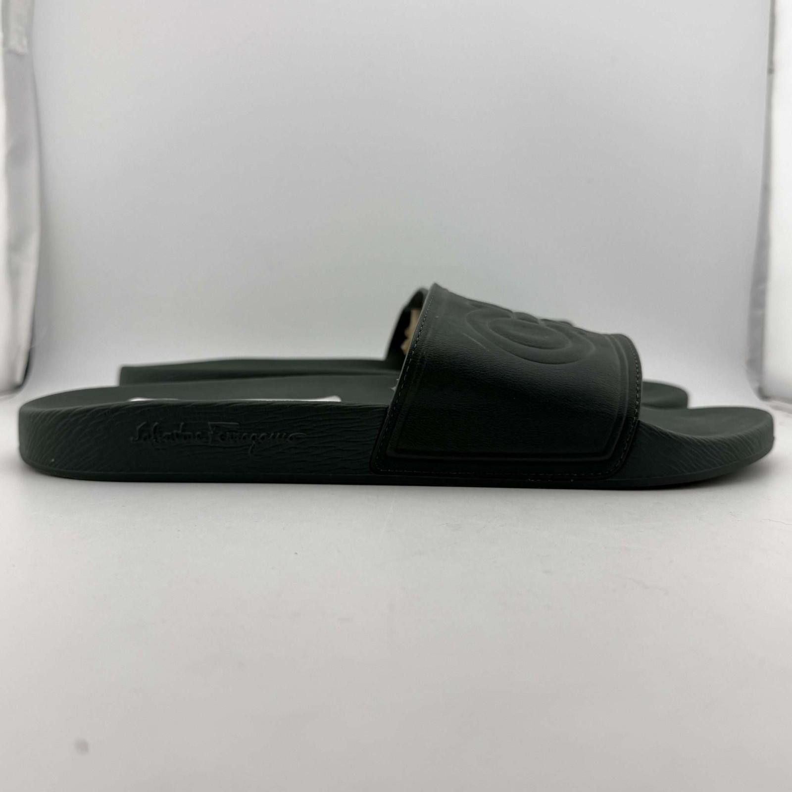 Salvatore Ferragamo Salvatore Ferragamo Groove Slide 11 Used No Box Size US 11 / EU 44 - 4 Thumbnail