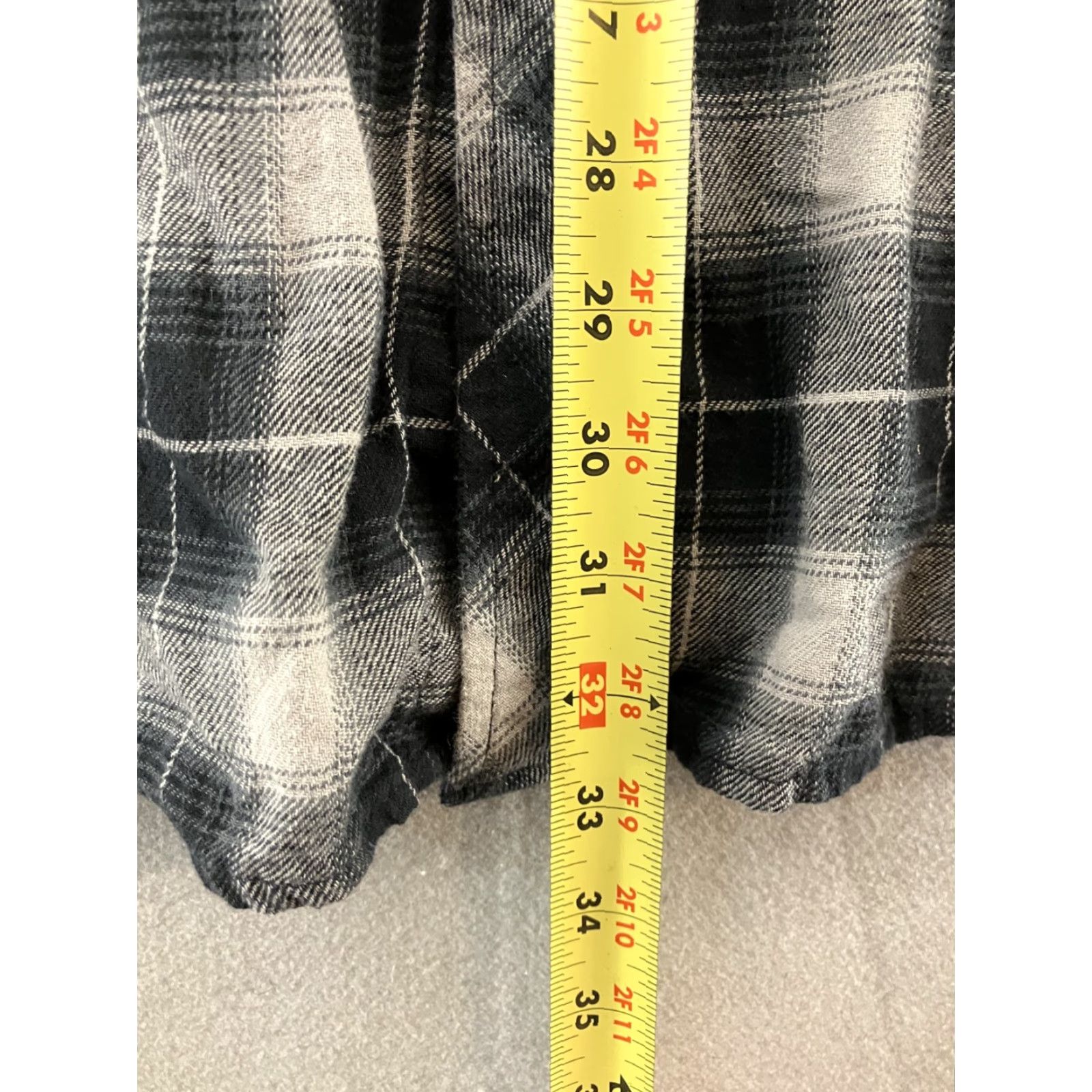 Wrangler Wrangler Wrancher Long Sleeve Button-Down Mens 2XT Grey Plaid Pearl Snaps Shirt Size US XXL / EU 58 / 5 - 5 Thumbnail
