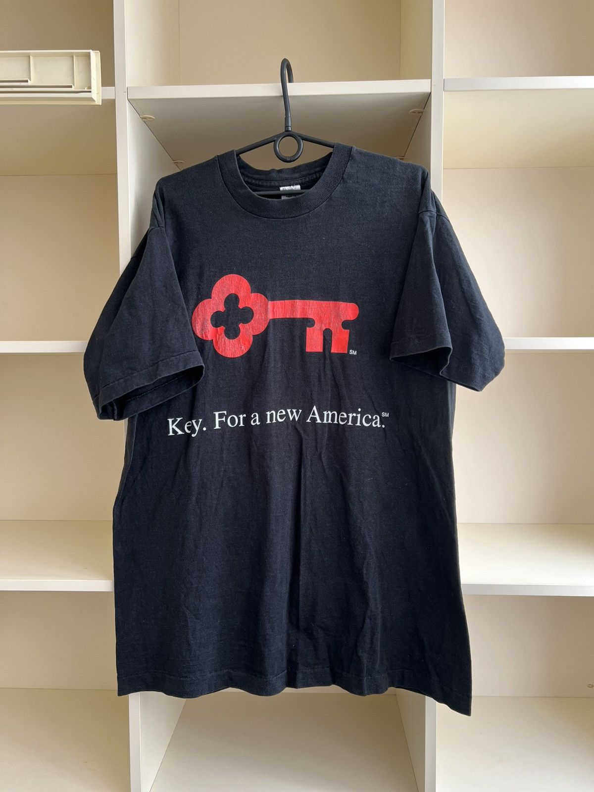 Vintage Vintage 90s Key. For a new America T-Shirt Made in USA Size US XL / EU 56 / 4 - 1 Thumbnail