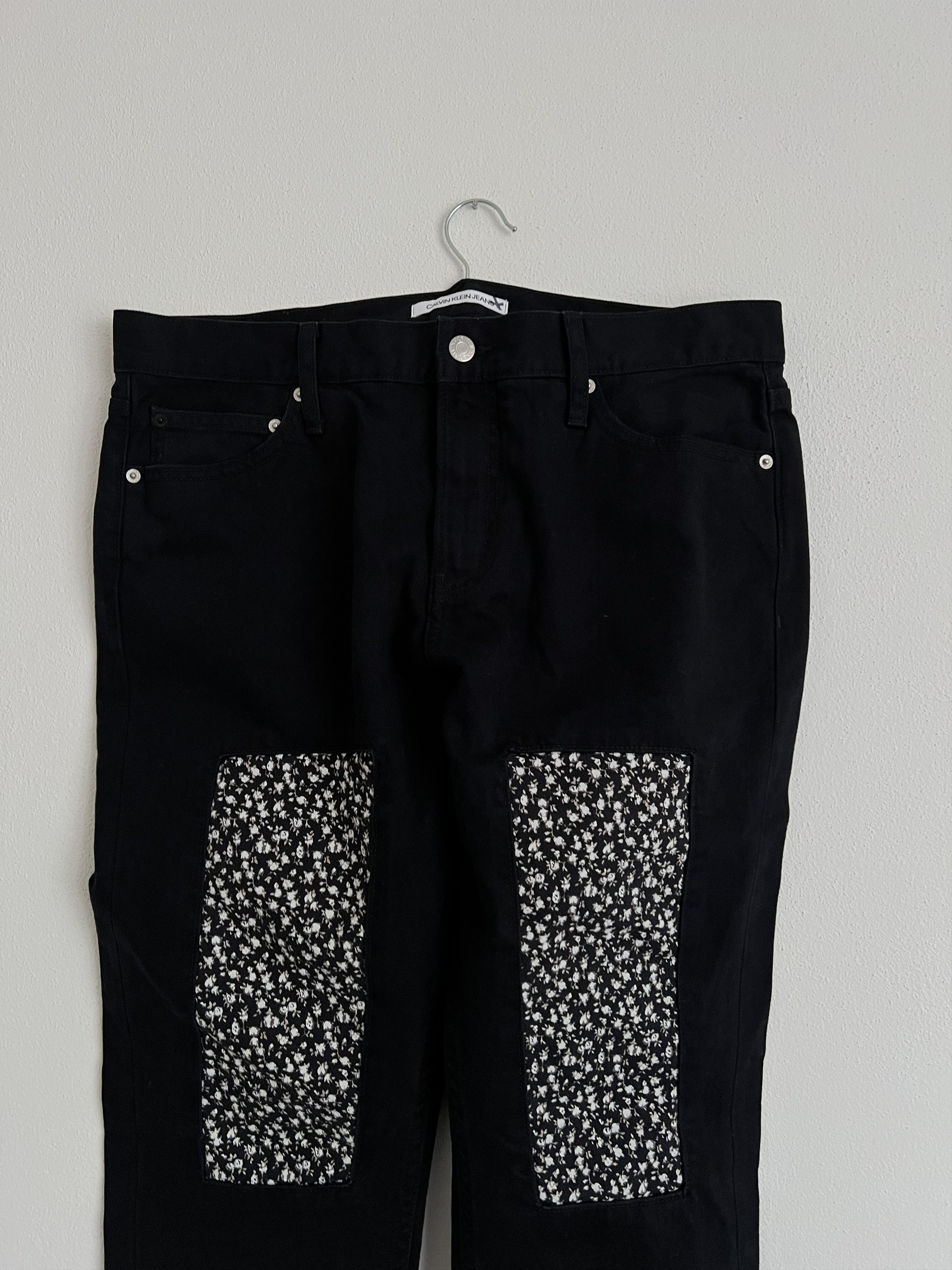Calvin Klein CKJ Calvin Klein Jeans 205W39NYC Mid Rise Slim Floral Patch Size 31" - 4 Thumbnail
