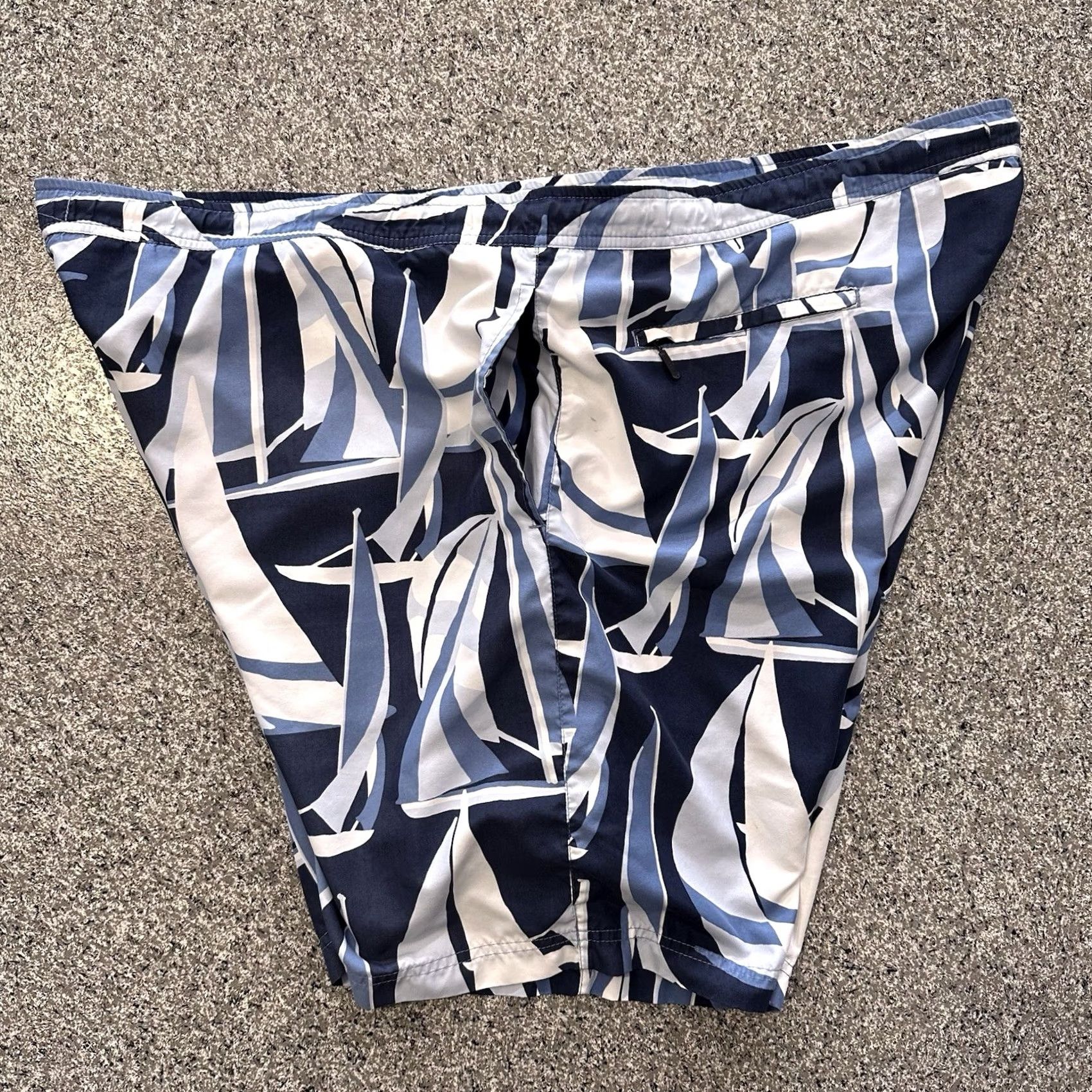 Eddie Bauer VINTAGE Eddie Bauer Swim Trunks Mens 2XL Navy Blue Sail Boat Print 21” Trunks Size US 39 - 4 Thumbnail