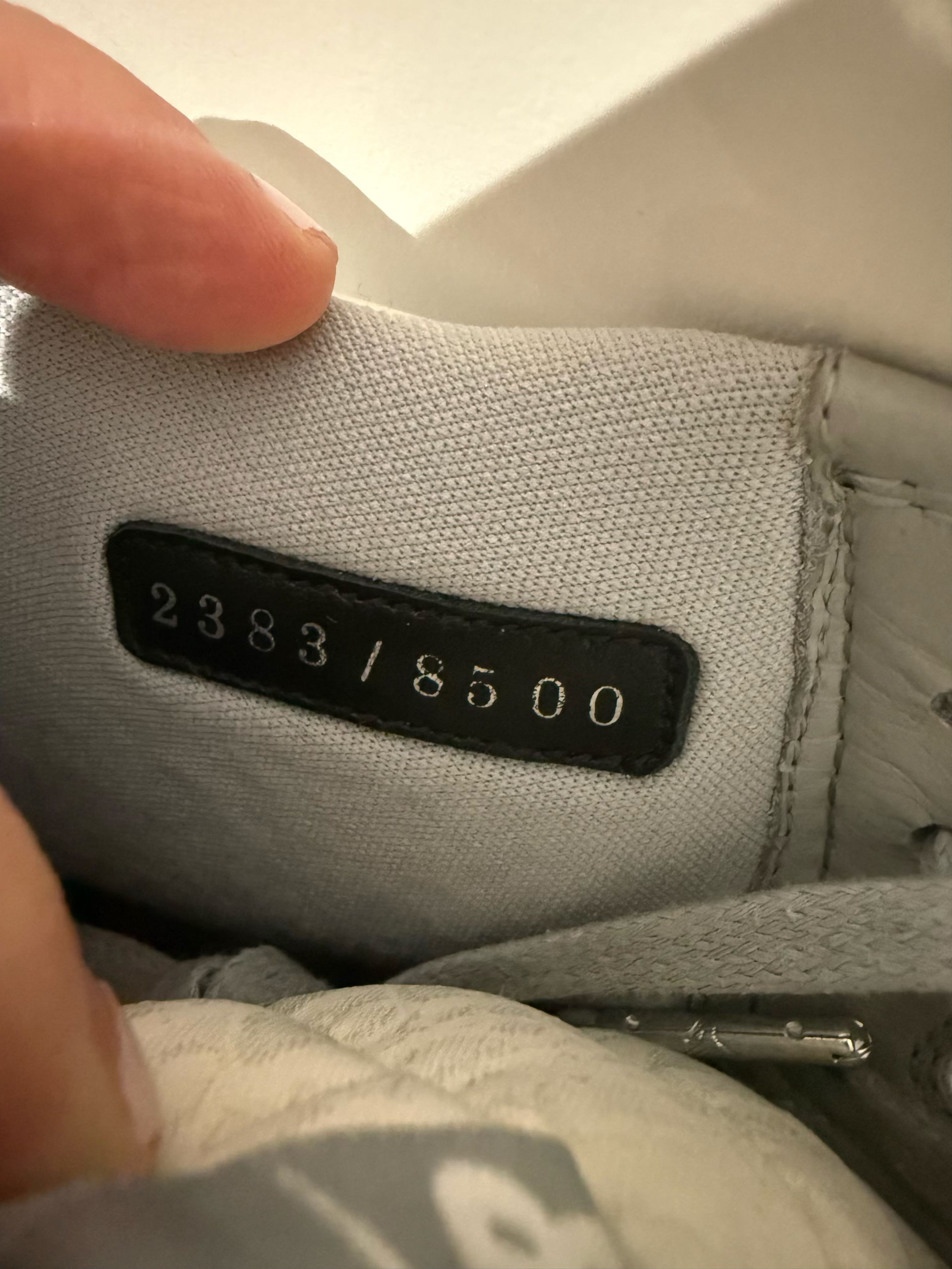 Dior × Jordan Brand Jordan x Dior Air Jordan 1 Retro High Top Sneaker BNIB Size US 6.5 / EU 39-40 - 9 Thumbnail