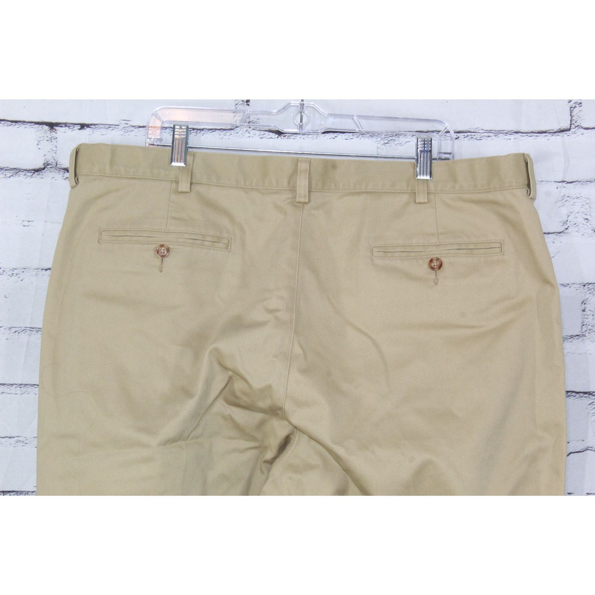 L.L. Bean LL Bean Men Wrinkle Free Chinos Hidden Comfort Khaki Dress Size US 42 / EU 58 - 5 Thumbnail