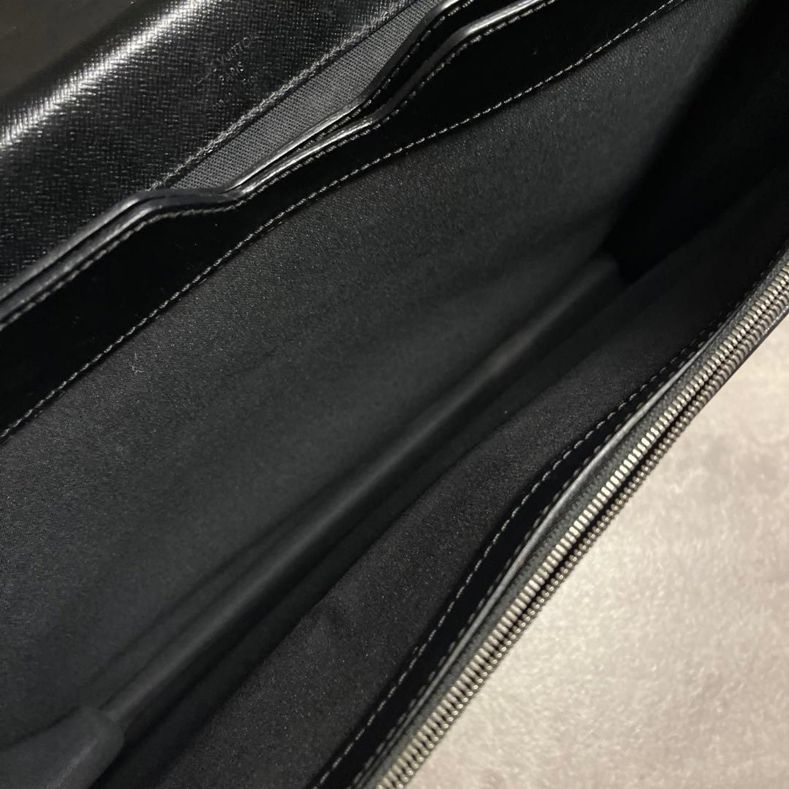 Louis Vuitton Louis Vuitton - Epi Leather Briefcase Black Size ONE SIZE - 3 Thumbnail