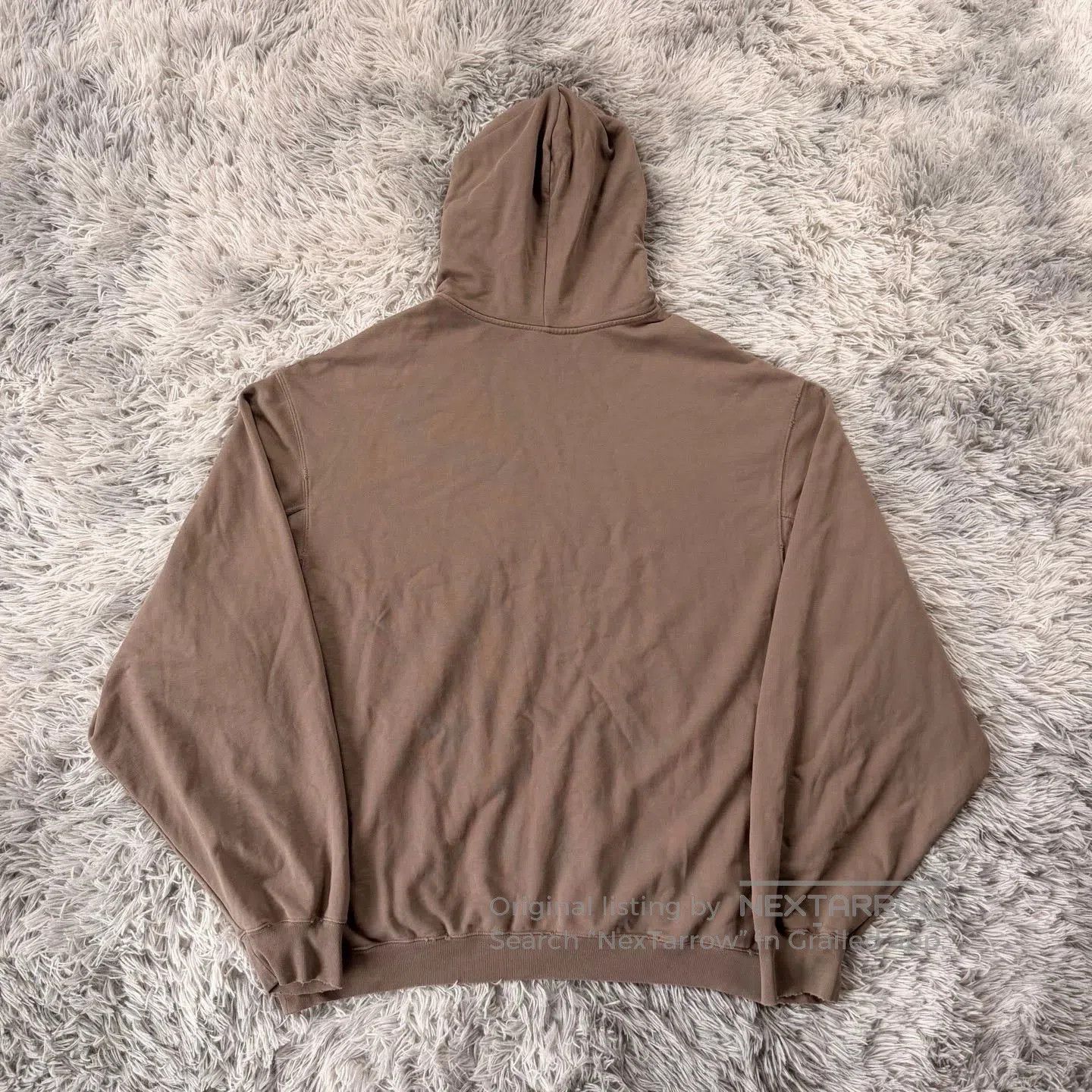 Balenciaga balenciaga oversized graphic hoodie in brown. Size US S / EU 44-46 / 1 - 5 Thumbnail