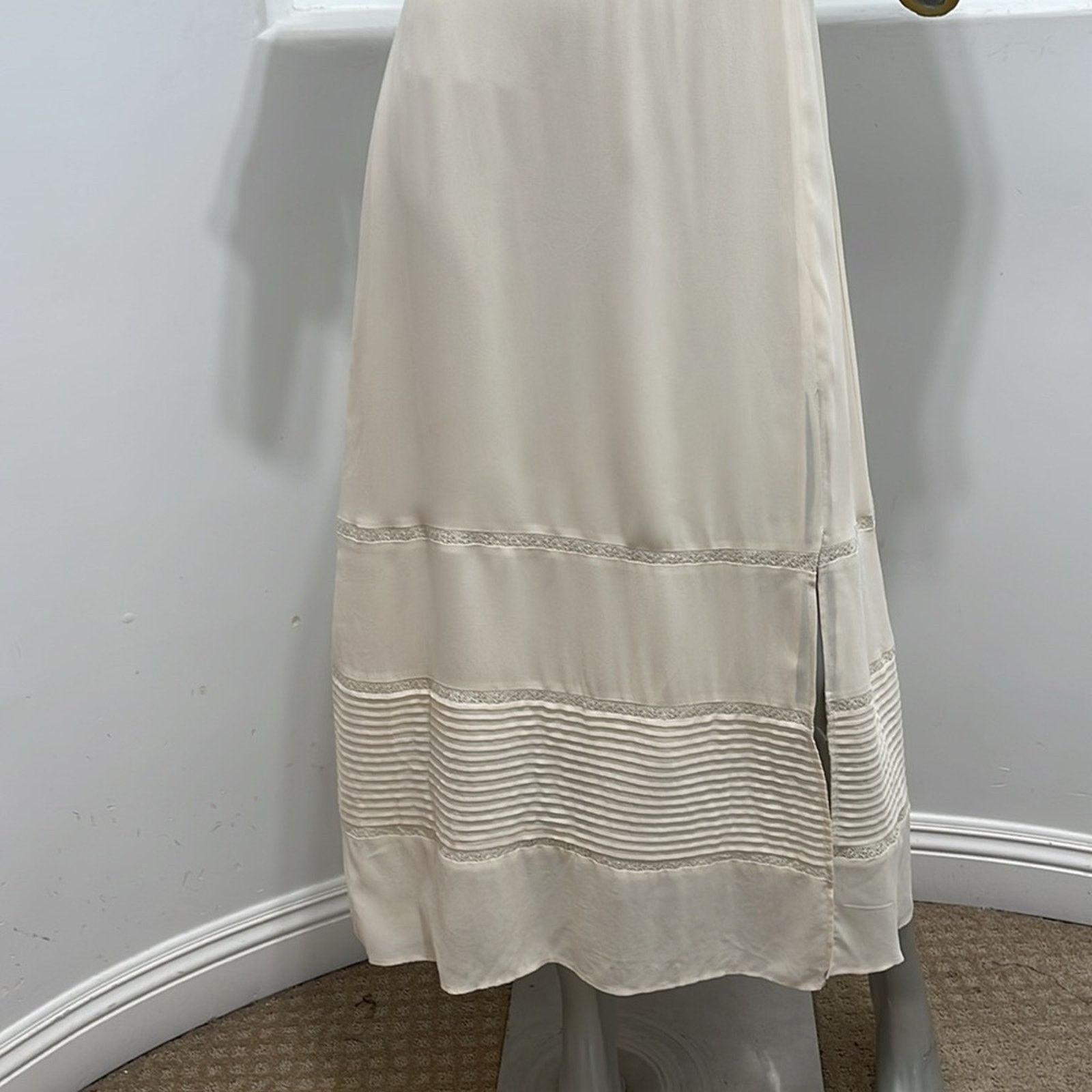Reformation Reformation Cream Bishop Sleeve A-Line Midi Dress Size 8 Size M / US 6-8 / IT 42-44 - 6 Thumbnail