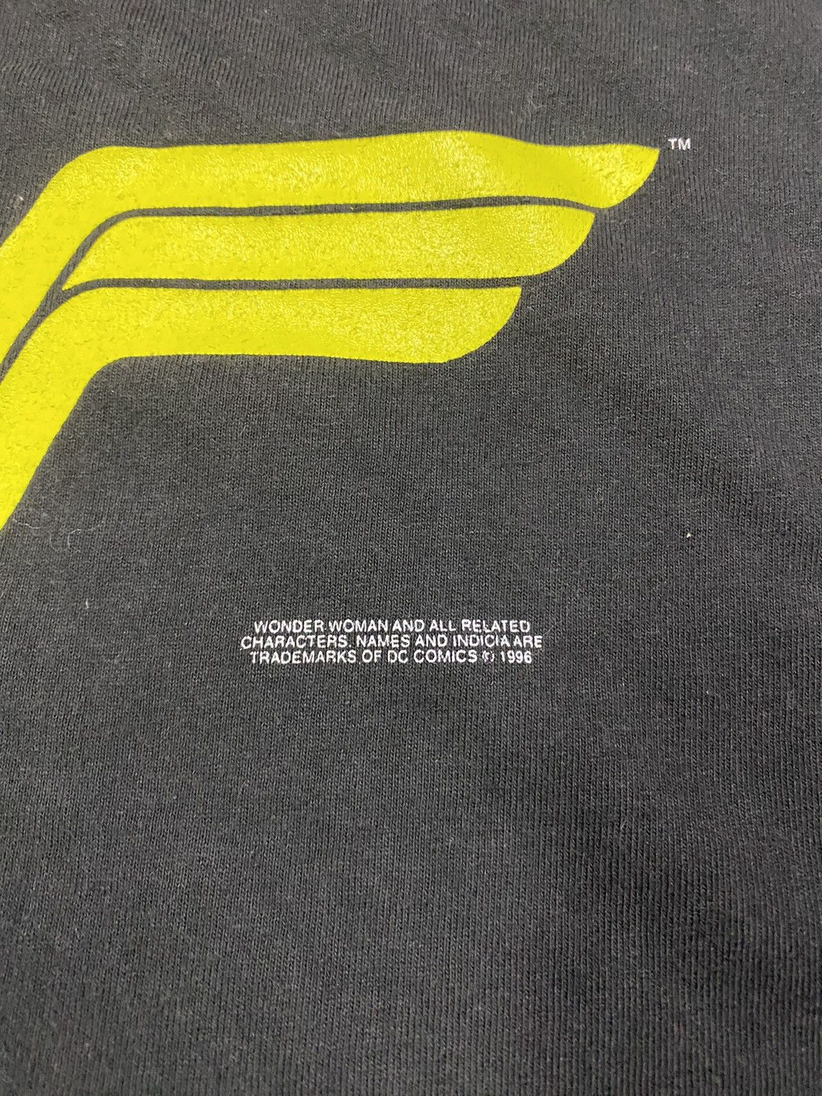DC Comics Vintage 1996 Wonderwomen Logo T-Shirt Size US XL / EU 56 / 4 - 5 Thumbnail