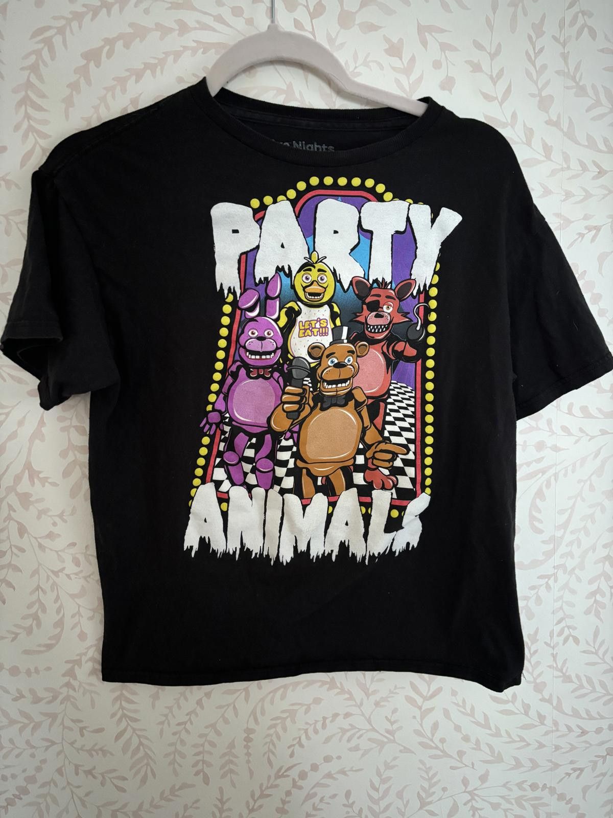 Designer Five Nights at Freddy's Party Animals Graphic Tee Size XL / US 12-14 / IT 48-50 - 1 Thumbnail