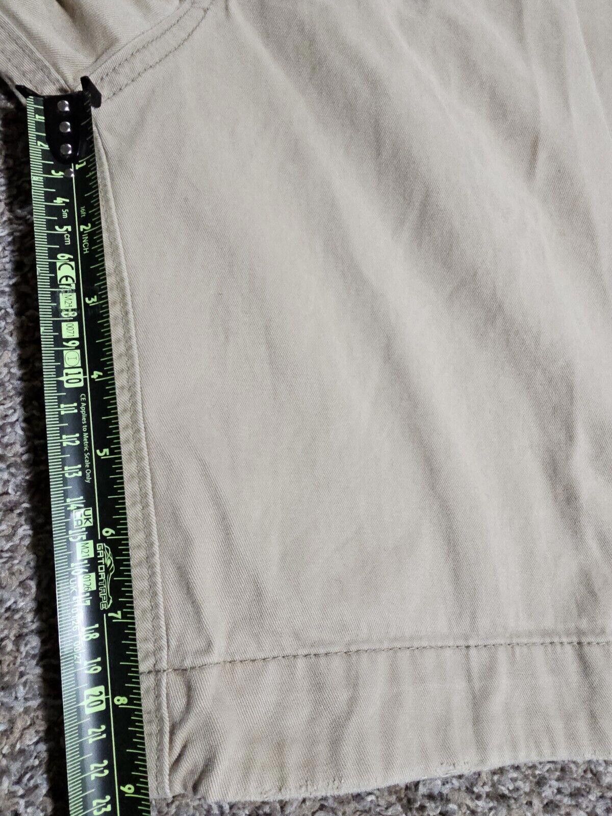 Abercrombie & Fitch Abercrombie & Fitch Men’s 36 Khaki Shorts Button Fly Stains Size US 36 / EU 52 - 8 Thumbnail