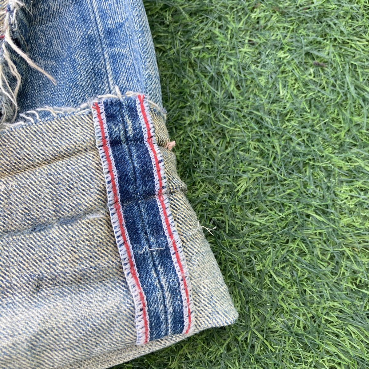 Hysteric Glamour CO & LU DISTRESSED JEANS Size US 35 - 18 Thumbnail