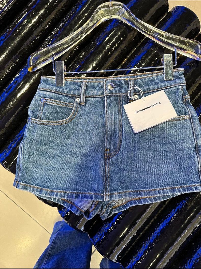 Alexander Wang Alexander Wang Denim Shorts Skirt - dmc Size US 26 / EU 42 - 1 Thumbnail