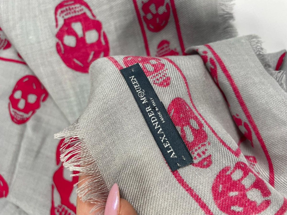 Alexander McQueen × Japanese Brand Alexander Mcqueen Vintage Scarf Skull Japan Size ONE SIZE - 6 Thumbnail