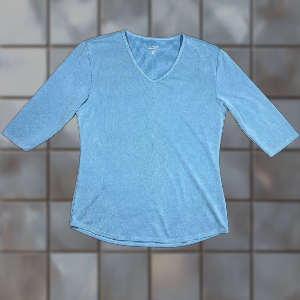 Vintage VINTAGE Seg'ments V-Neck 3/4 Sleeve Shirt XL Women Blue Light Stretch Top EUC Size XL / US 12-14 / IT 48-50 - 1 Thumbnail